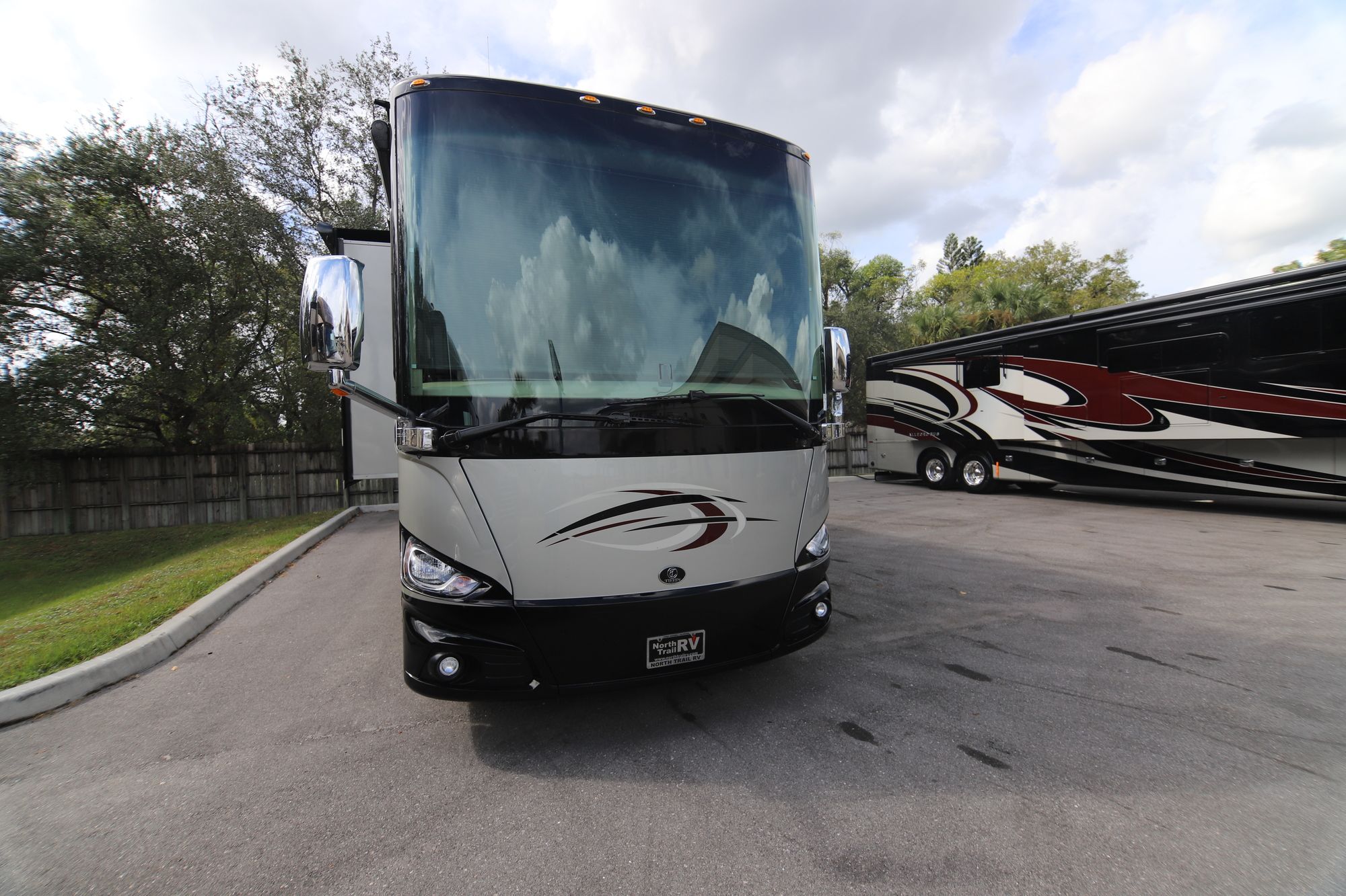 Used 2019 Tiffin Motor Homes Phaeton 40QKH Class A  For Sale