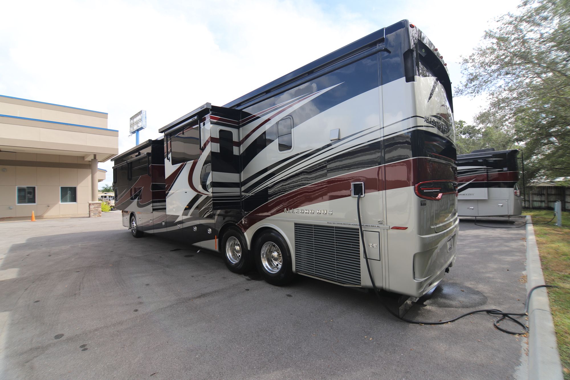 New 2019 Tiffin Motor Homes Allegro Bus 45 OPP Class A  For Sale