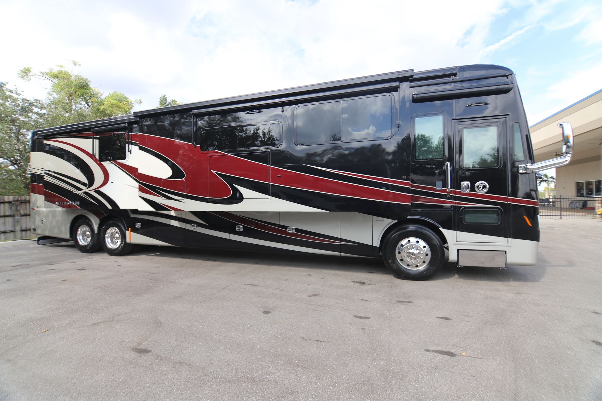 New 2019 Tiffin Motor Homes Allegro Bus 45 OPP Class A  For Sale