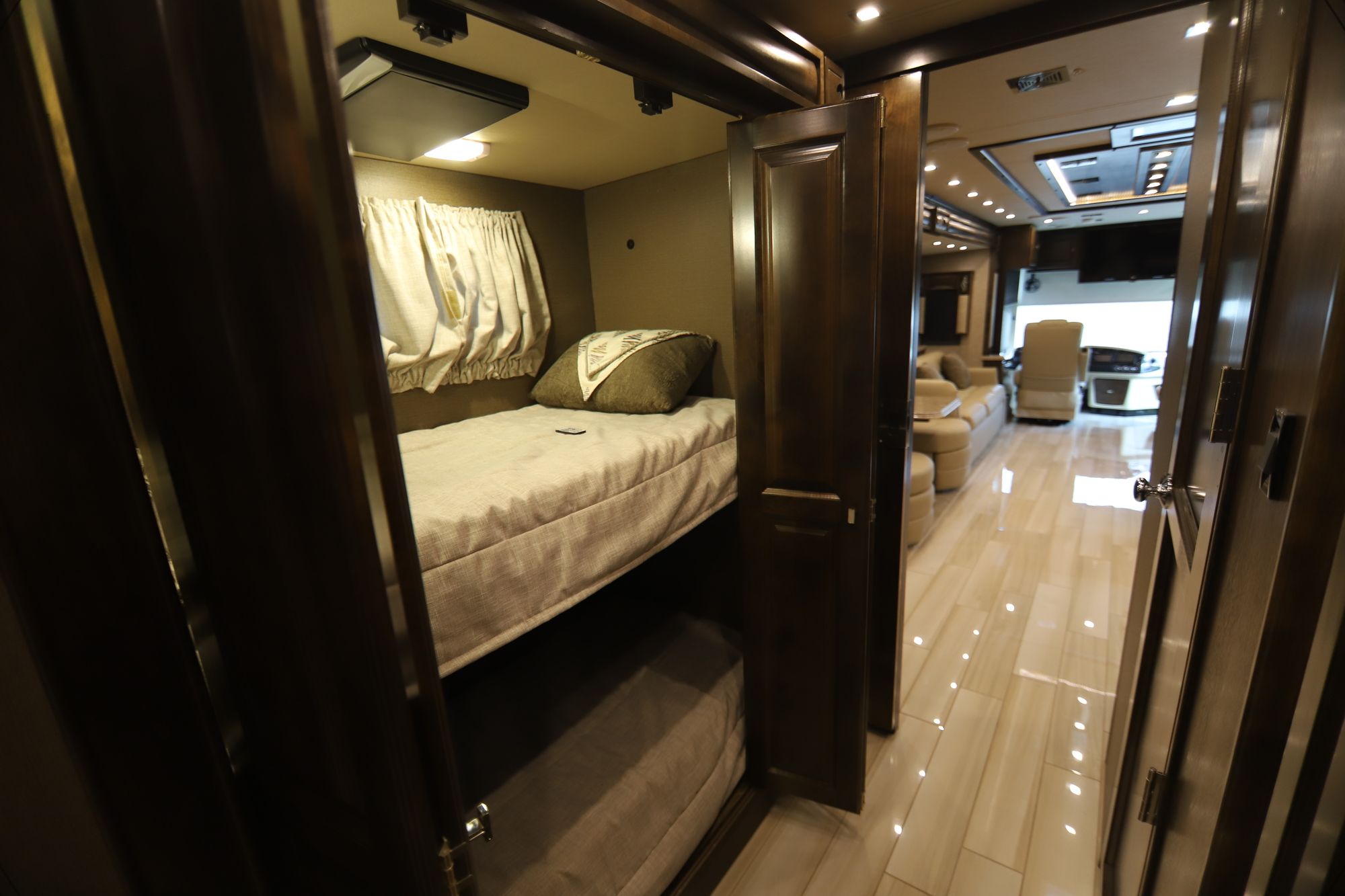 Used 2019 Tiffin Motor Homes Phaeton 40QKH Class A  For Sale