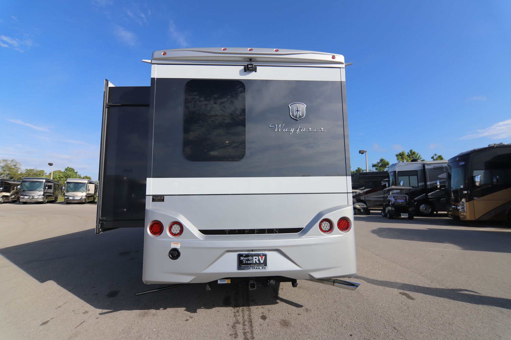 New 2019 Tiffin Motor Homes Wayfarer 24FW Class C  For Sale