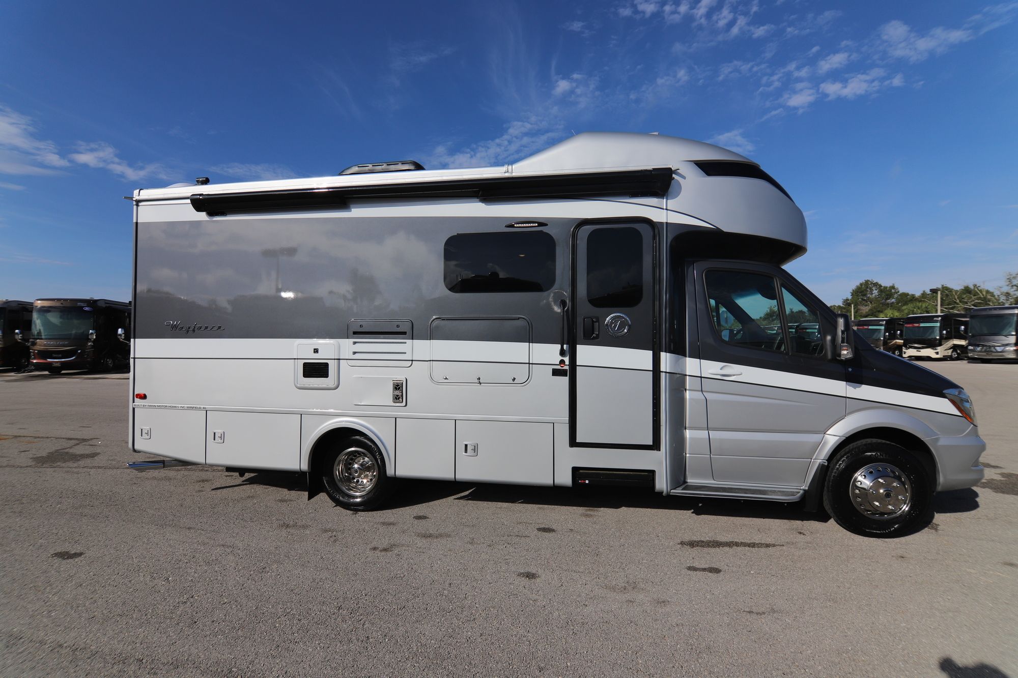 New 2019 Tiffin Motor Homes Wayfarer 24FW Class C  For Sale