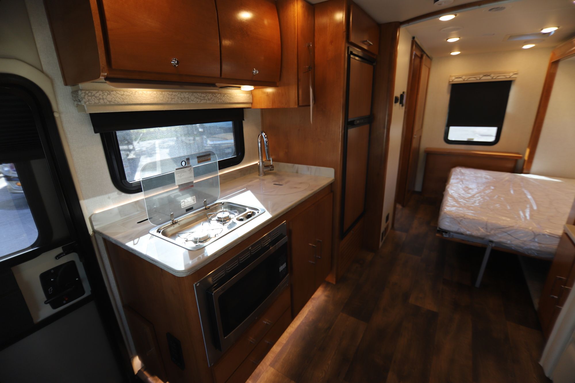 New 2019 Tiffin Motor Homes Wayfarer 24FW Class C  For Sale