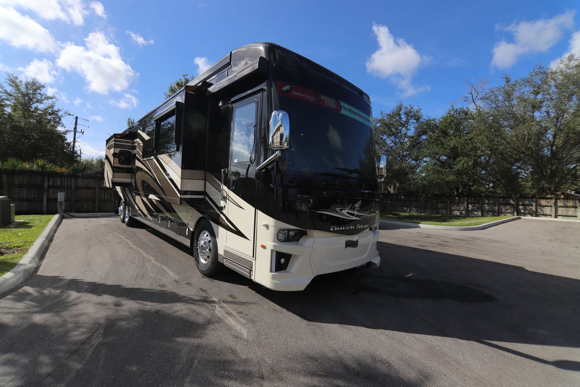 New 2019 Newmar Dutch Star 4326 Class A  For Sale