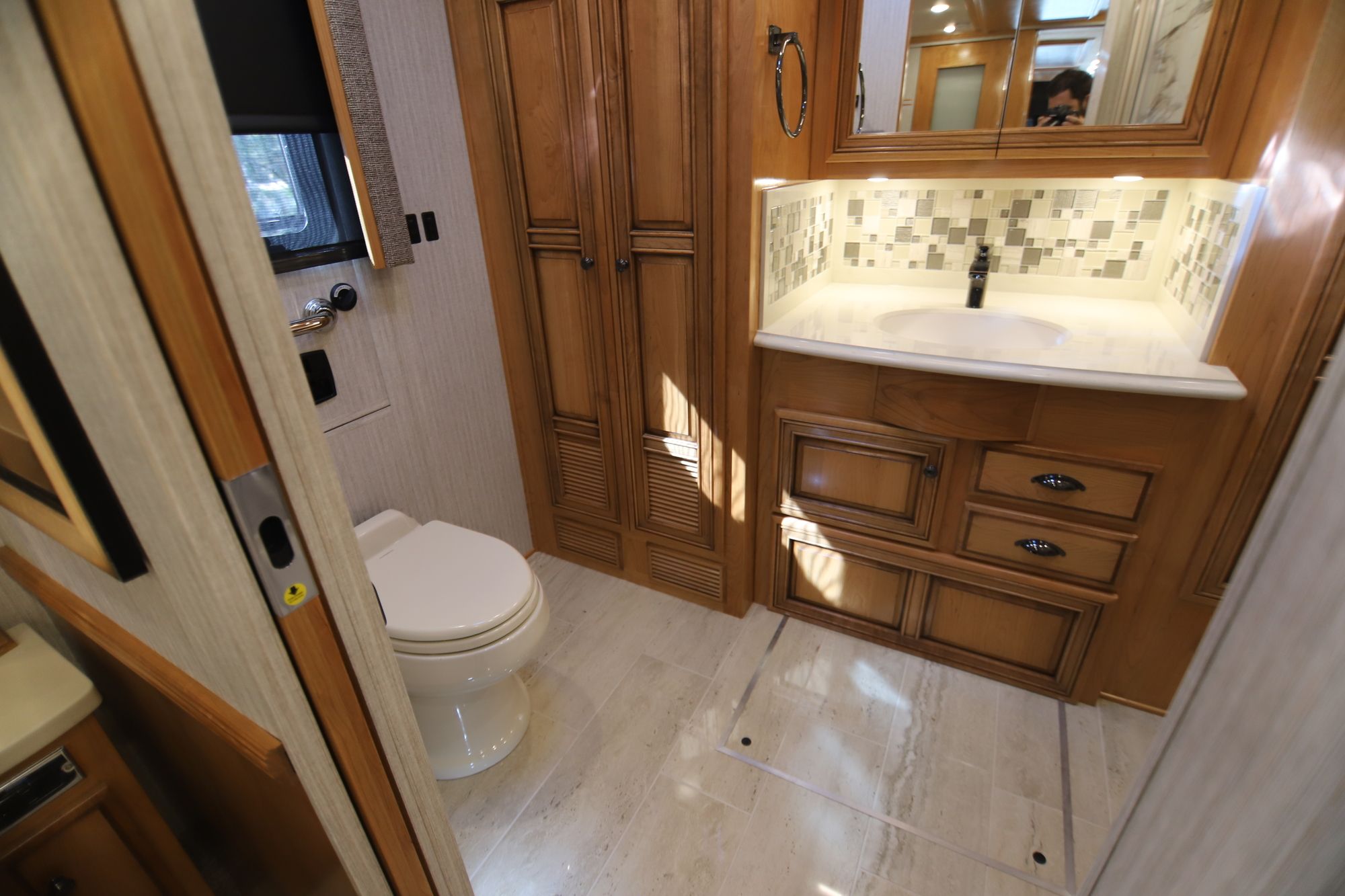 New 2019 Newmar Dutch Star 4018 Class A  For Sale