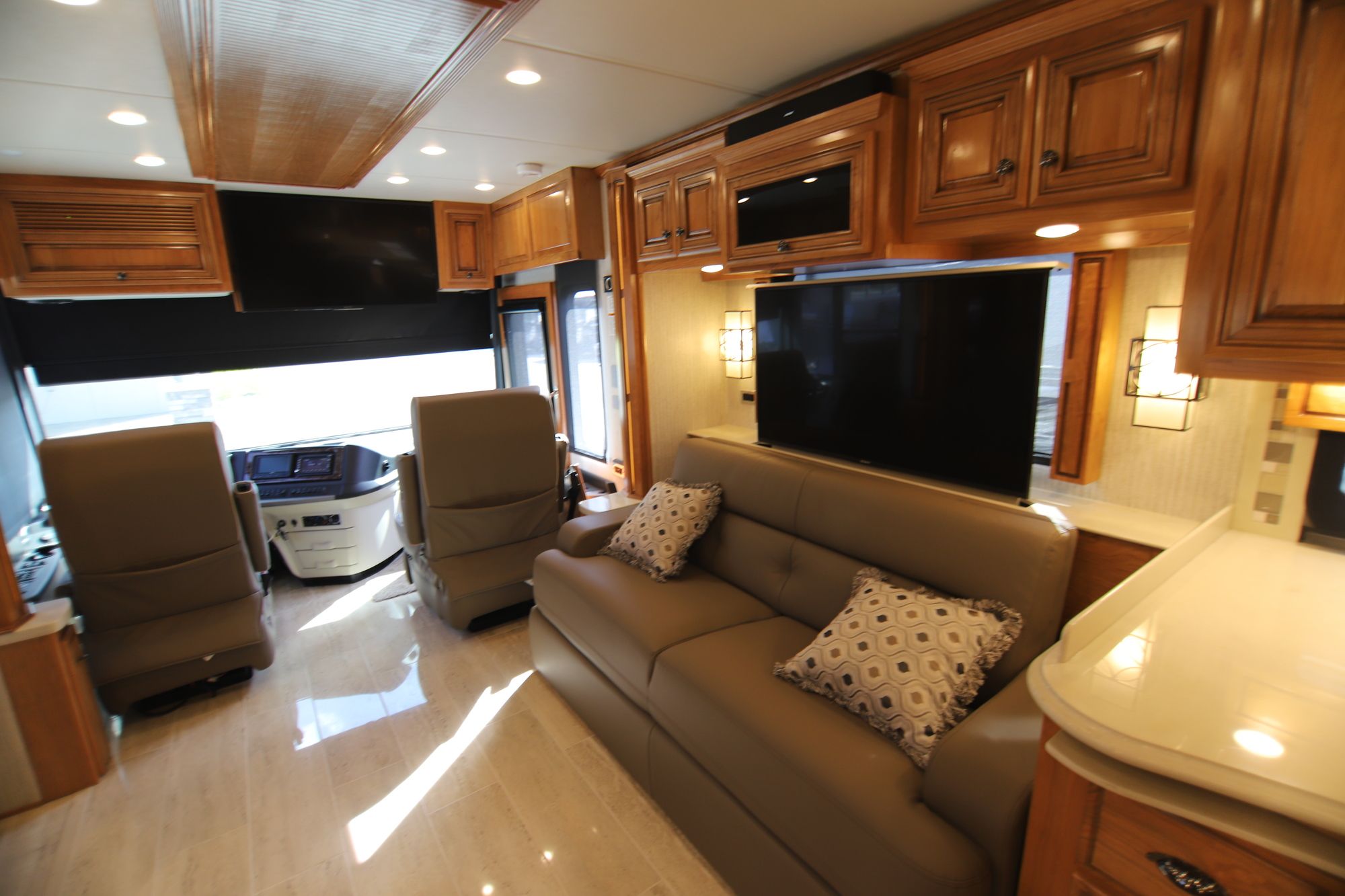 New 2019 Newmar Dutch Star 4018 Class A  For Sale