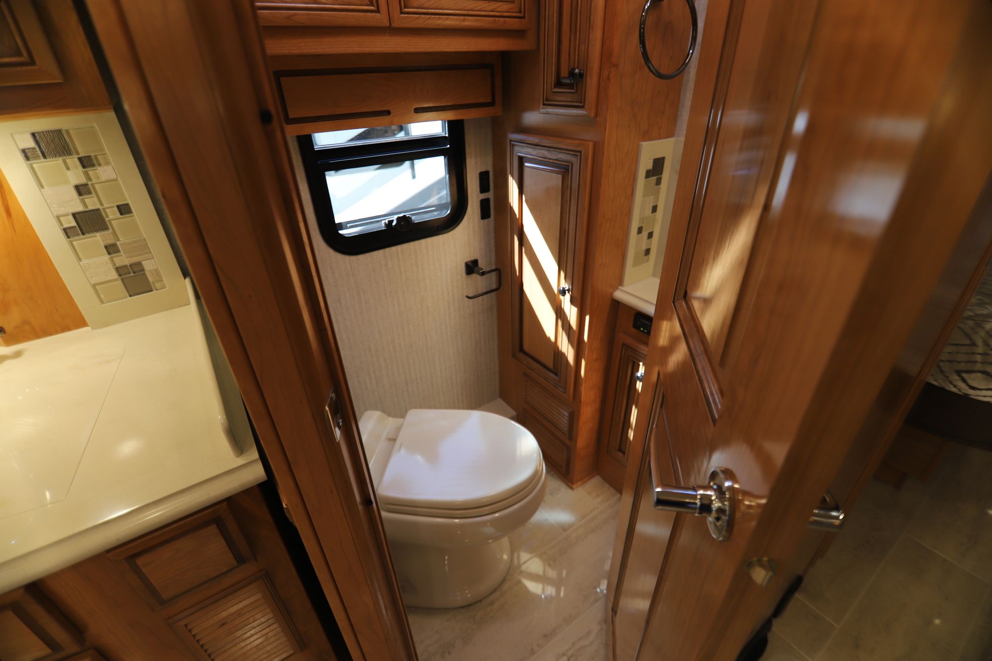 New 2019 Newmar Dutch Star 4018 Class A  For Sale