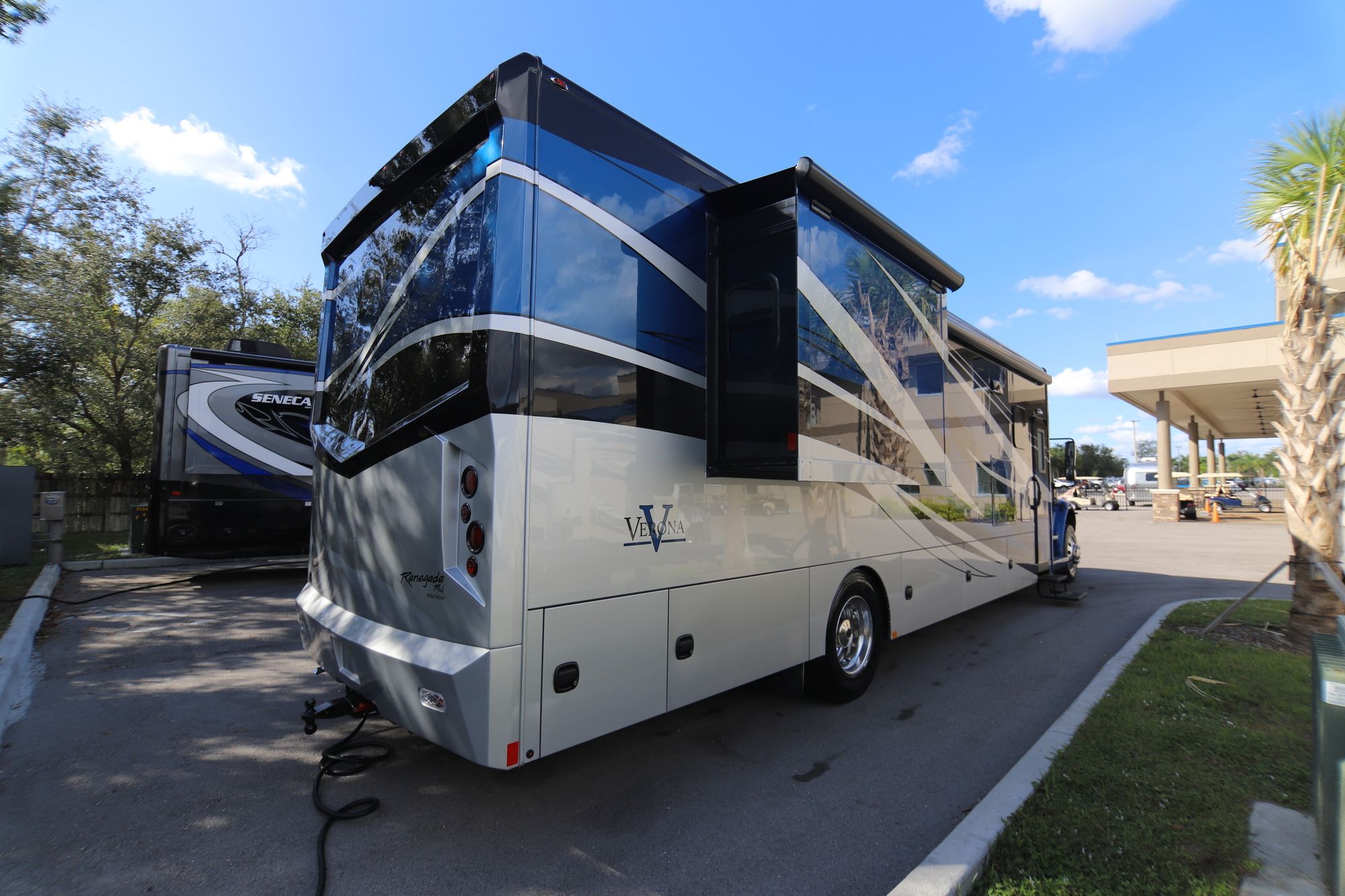 New 2019 Renegade Rv Verona 40VRB Class C  For Sale