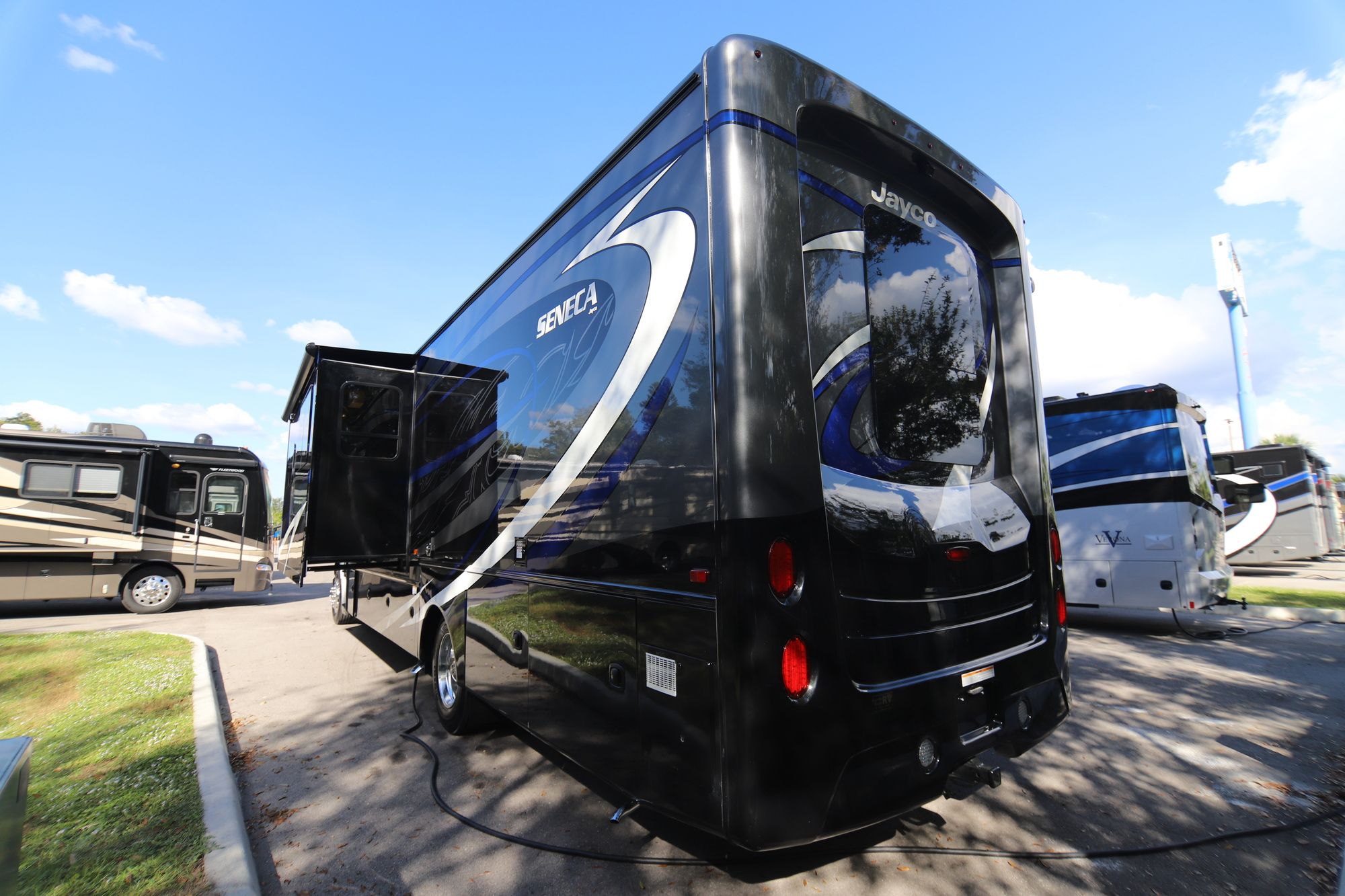 New 2019 Jayco Seneca 37TS Class C  For Sale