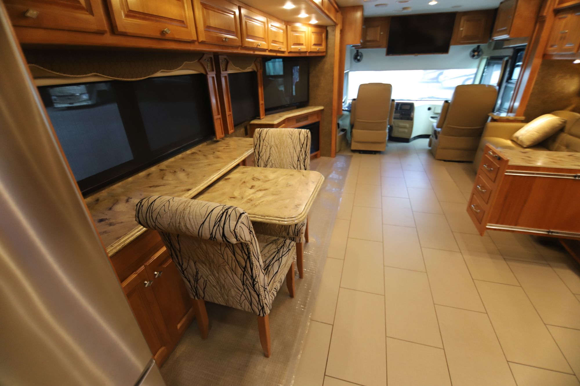 Used 2014 Tiffin Motor Homes Phaeton 40QBH Class A  For Sale