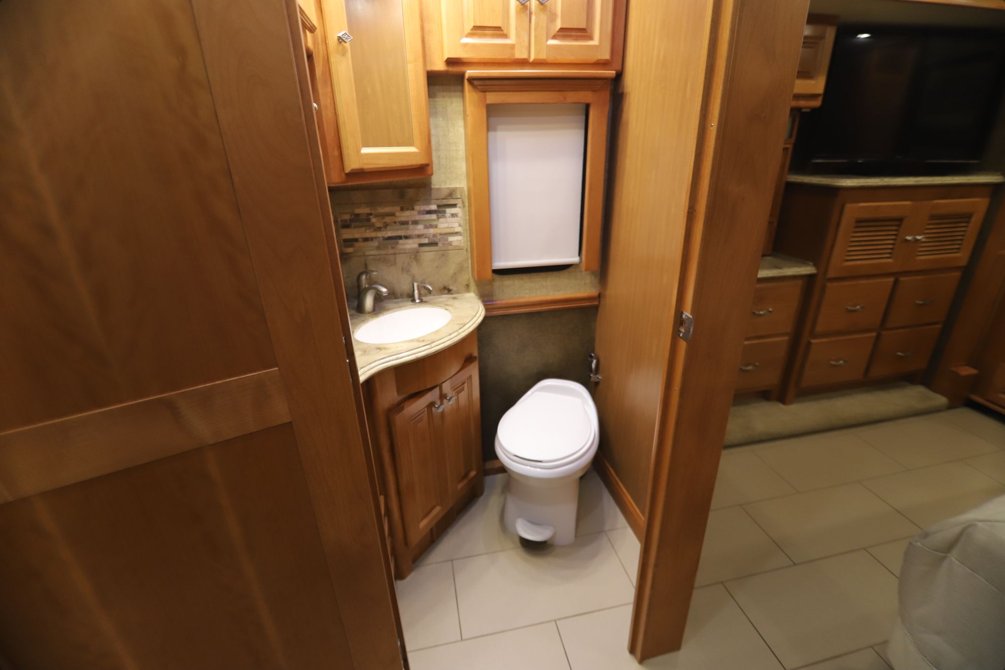 Used 2014 Tiffin Motor Homes Phaeton 40QBH Class A  For Sale