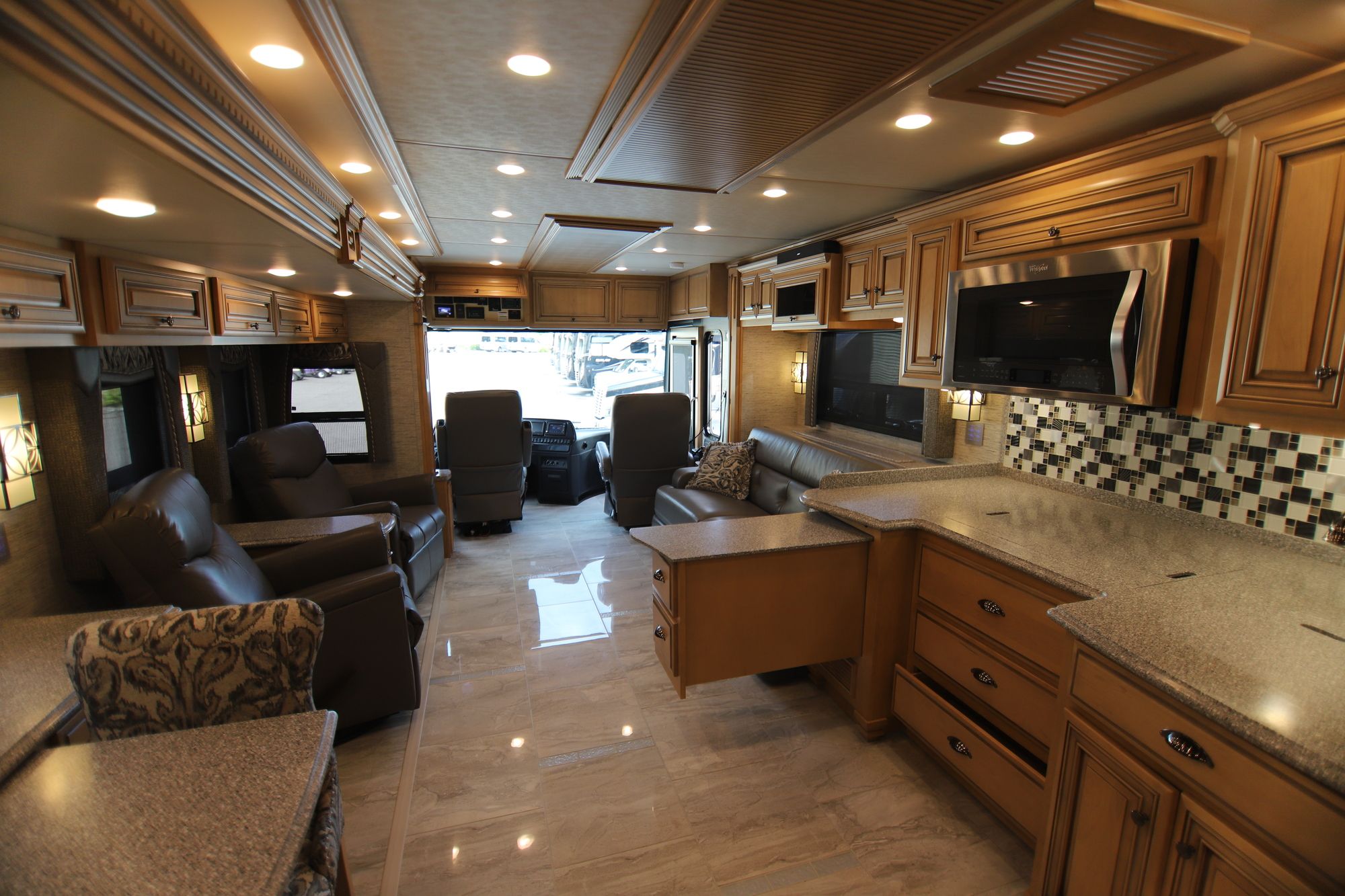 Used 2018 Newmar Dutch Star 4018 Class A  For Sale