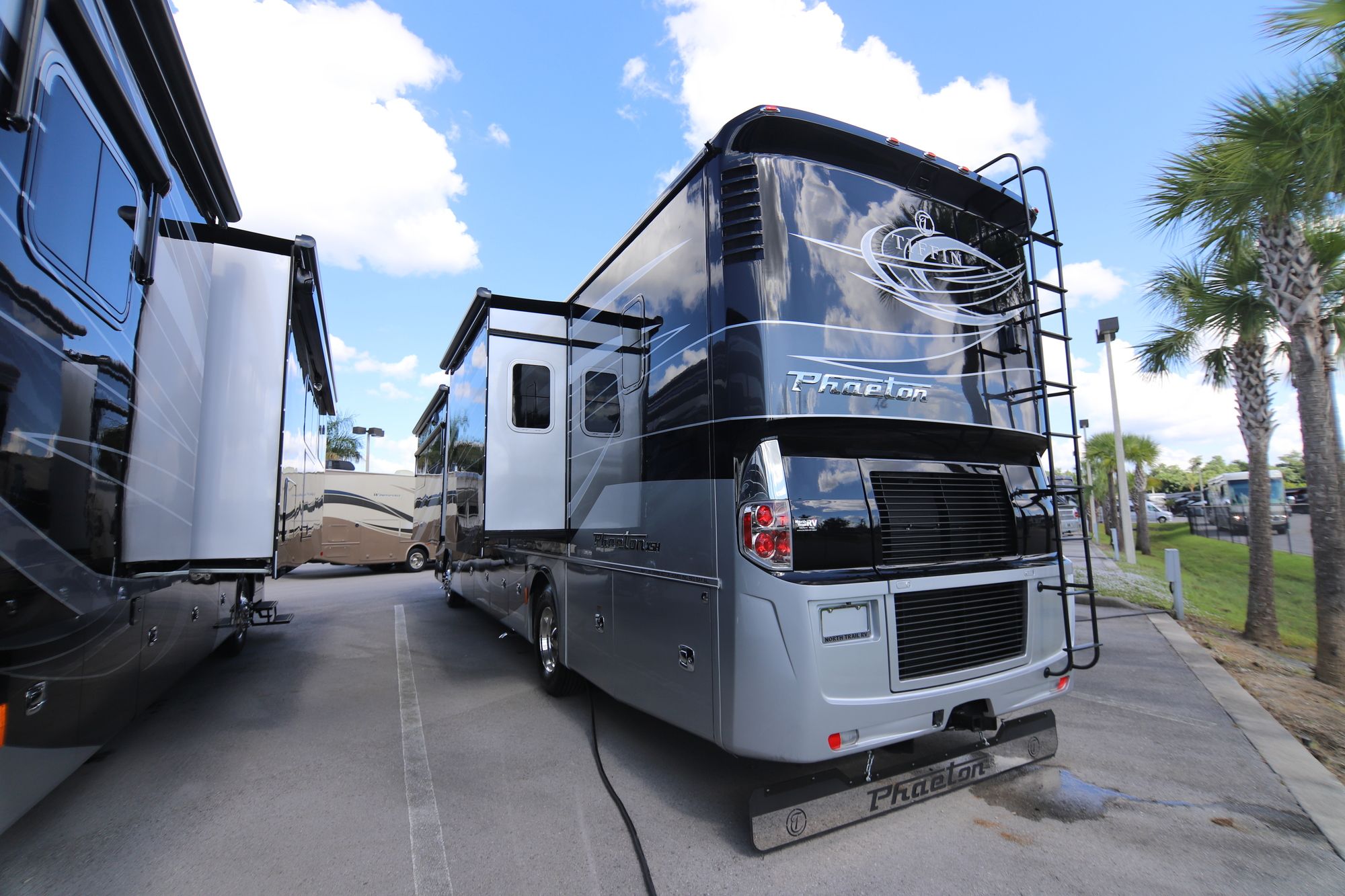 New 2019 Tiffin Motor Homes Phaeton 40 IH Class A  For Sale