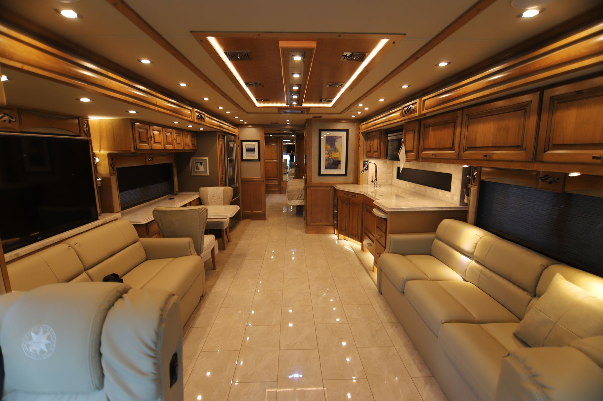 New 2019 Tiffin Motor Homes Phaeton 40 IH Class A  For Sale