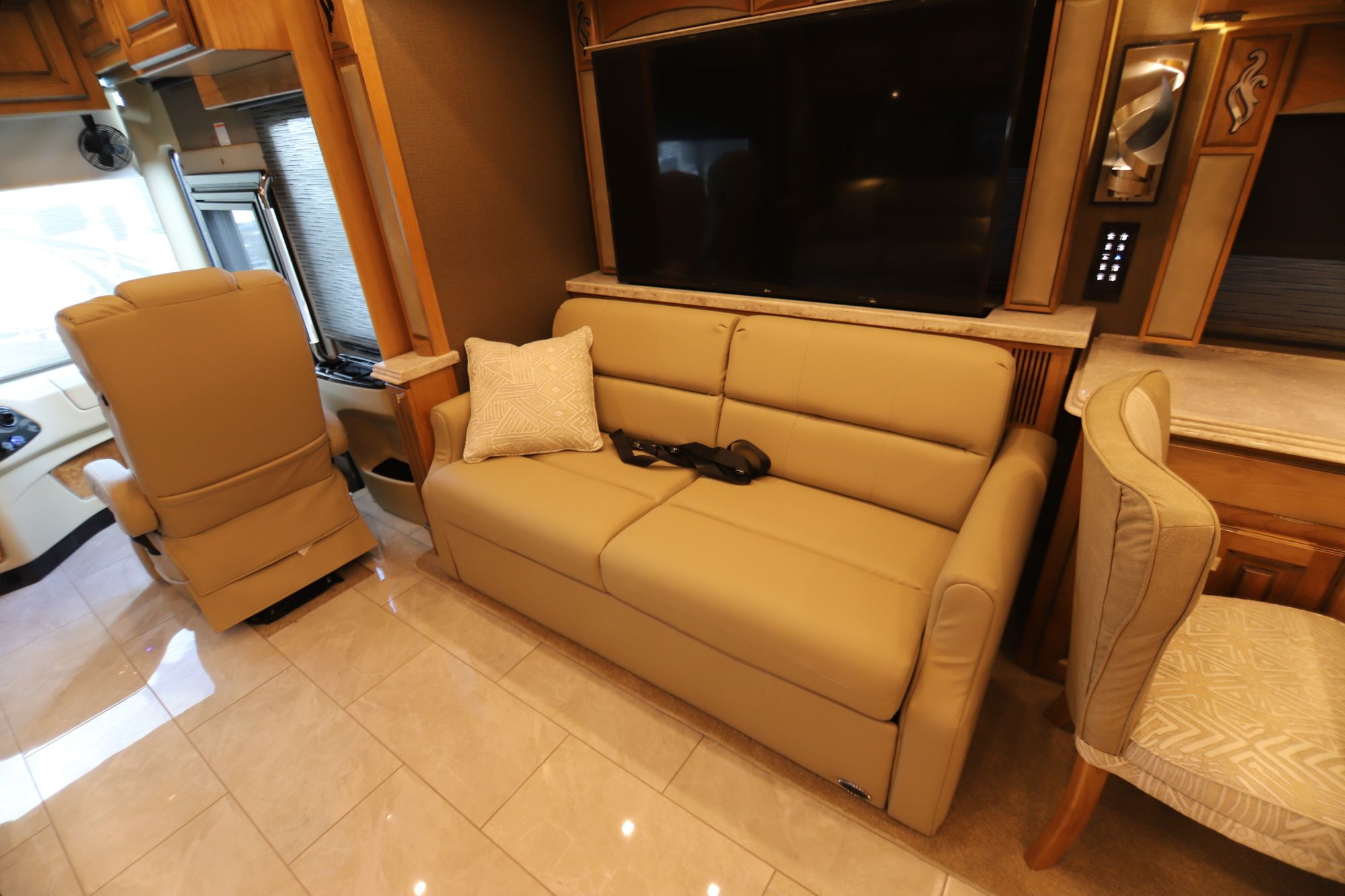 New 2019 Tiffin Motor Homes Phaeton 40 IH Class A  For Sale