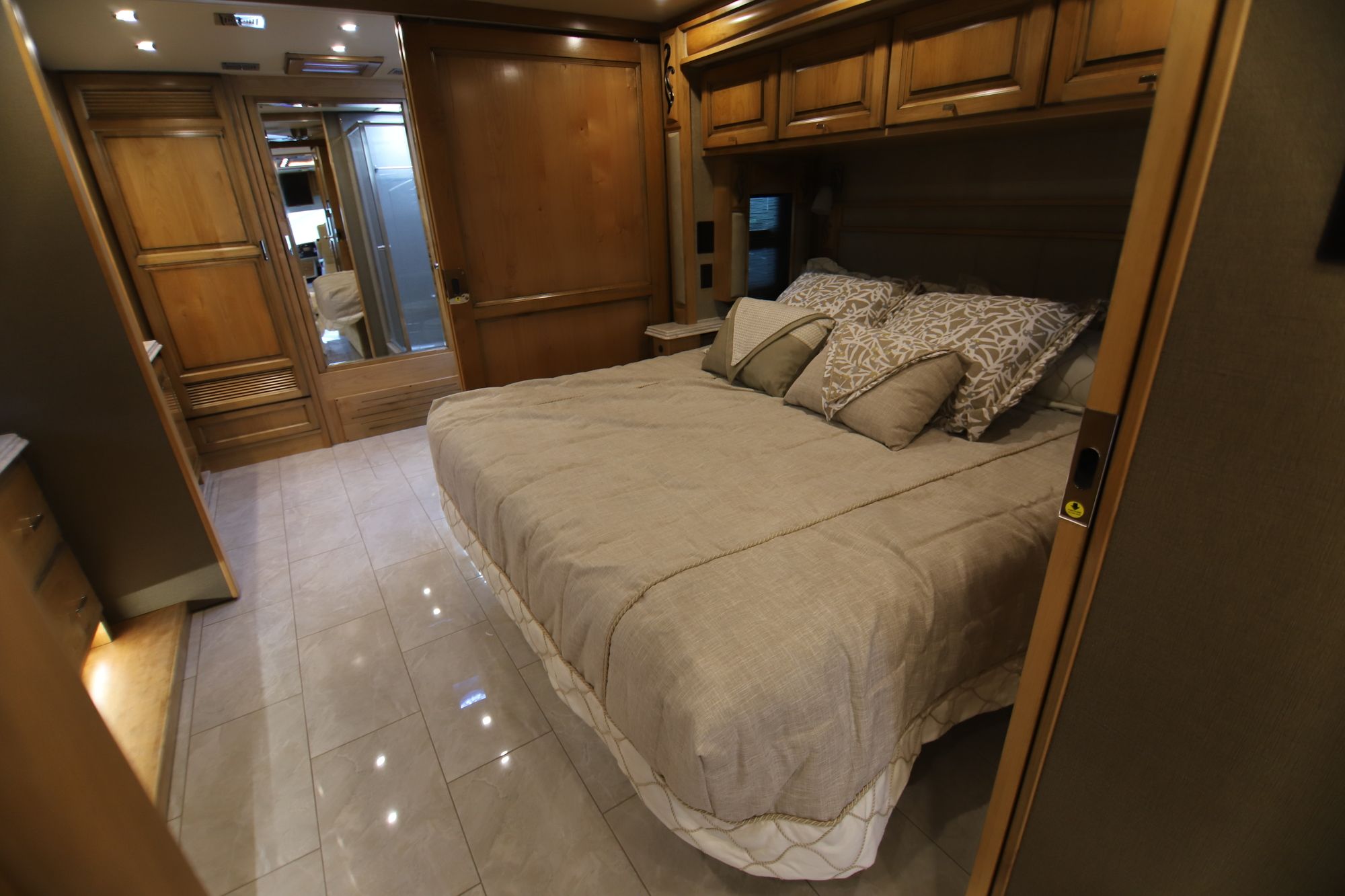 New 2019 Tiffin Motor Homes Phaeton 40 IH Class A  For Sale