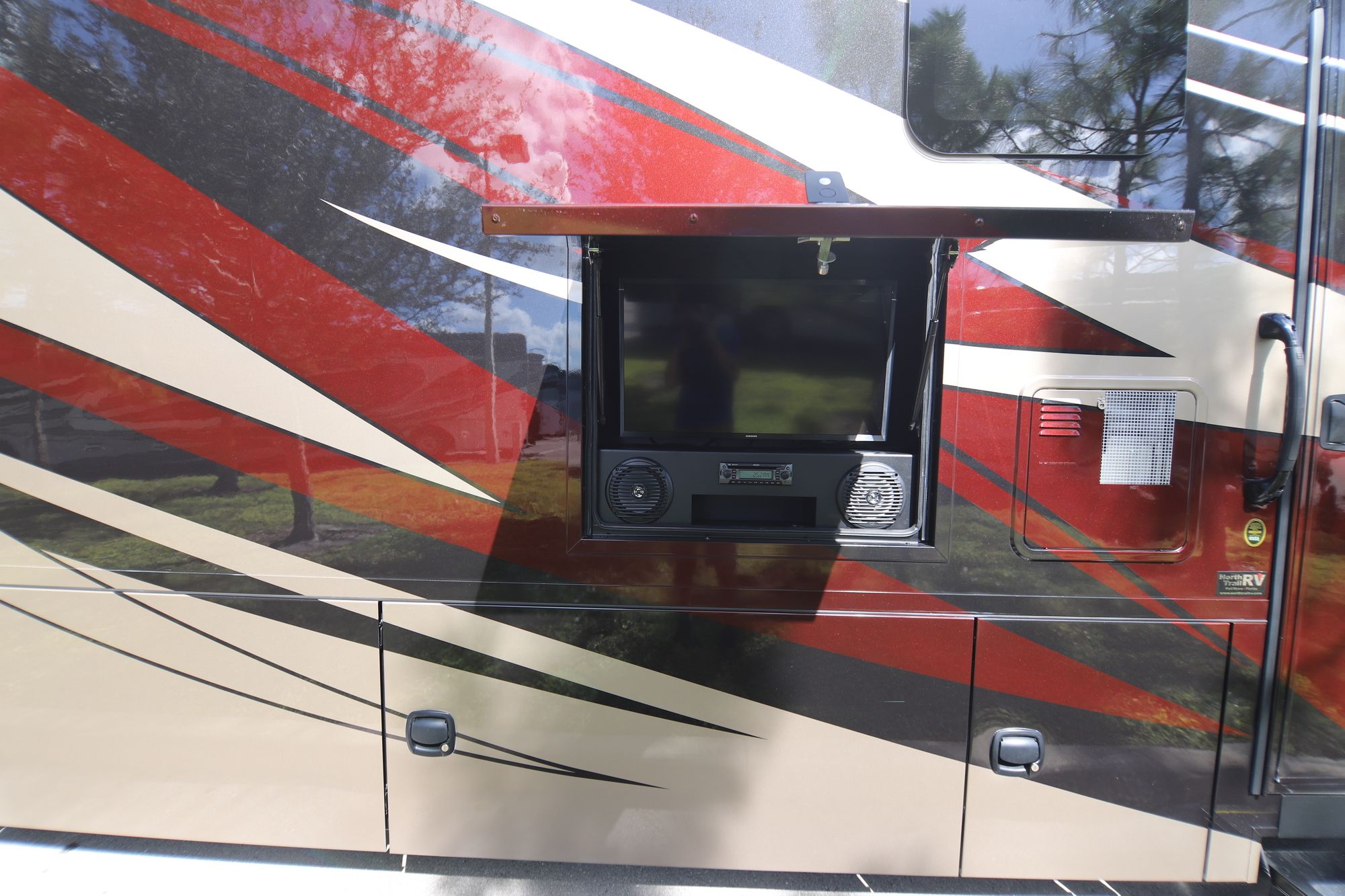 New 2019 Renegade Rv Verona 36VSB Super C  For Sale