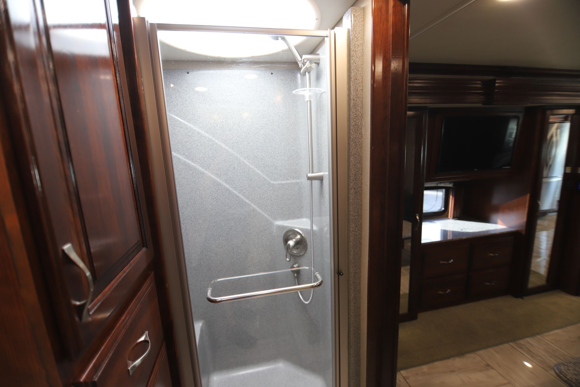 Used 2017 Fleetwood Discovery 38K Class A  For Sale