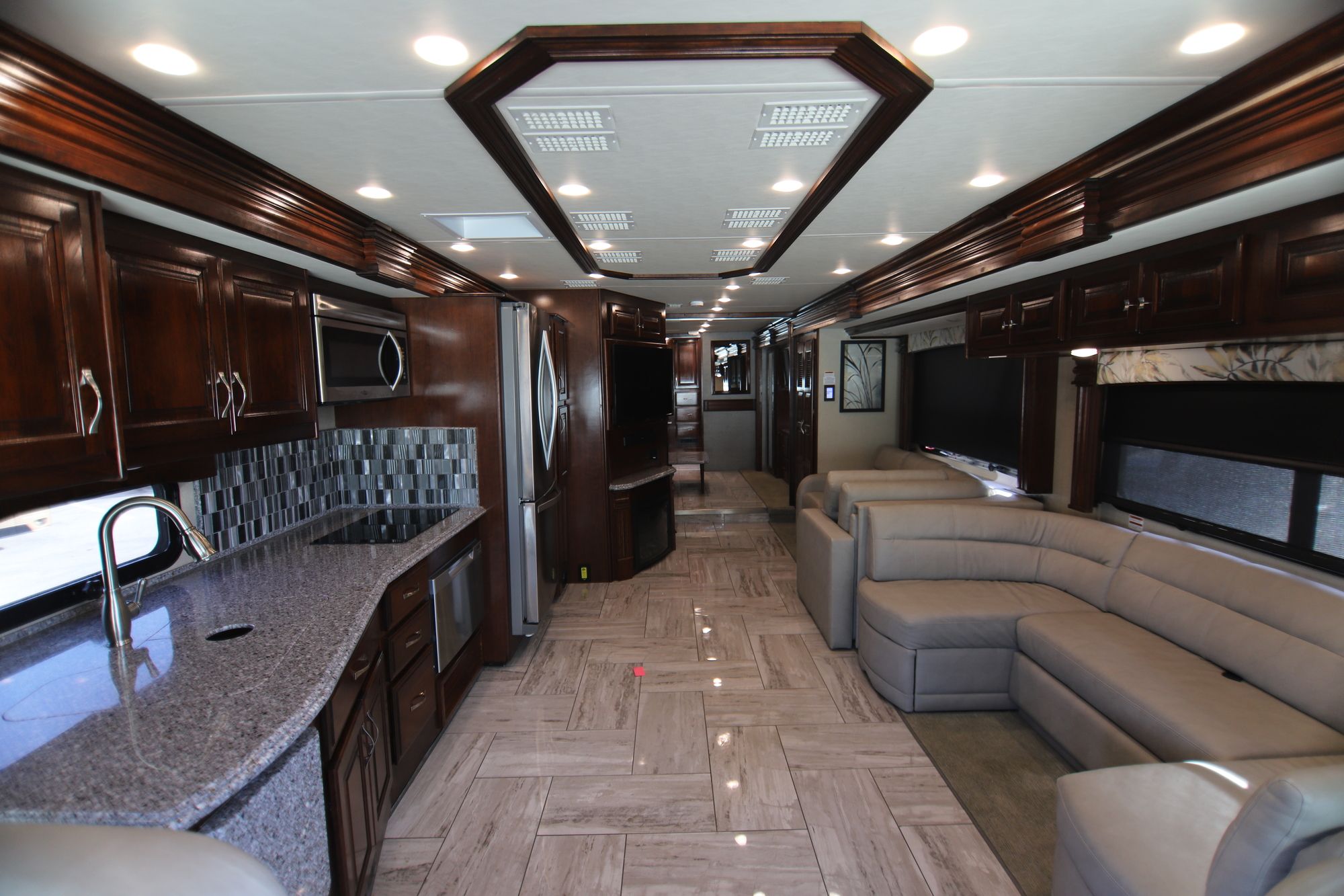 Used 2017 Fleetwood Discovery 38K Class A  For Sale