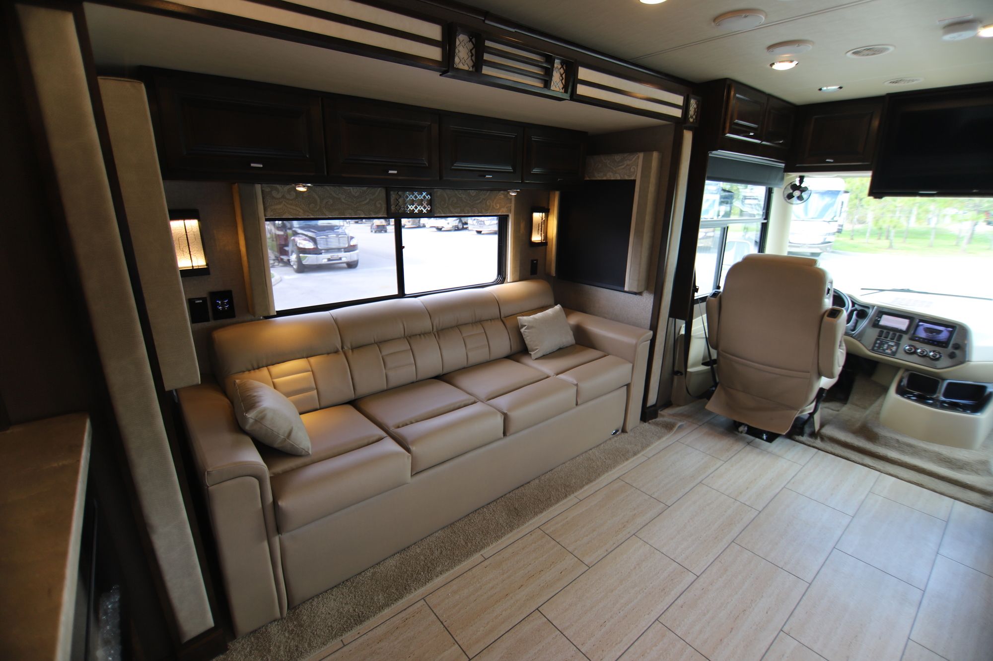 New 2019 Tiffin Motor Homes Allegro 34PA Class A  For Sale