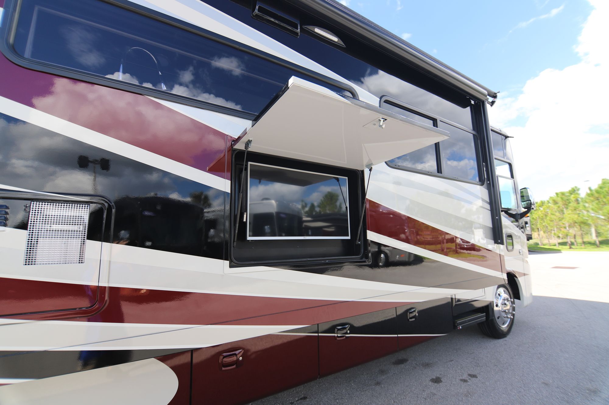 New 2019 Tiffin Motor Homes Allegro 34PA Class A  For Sale
