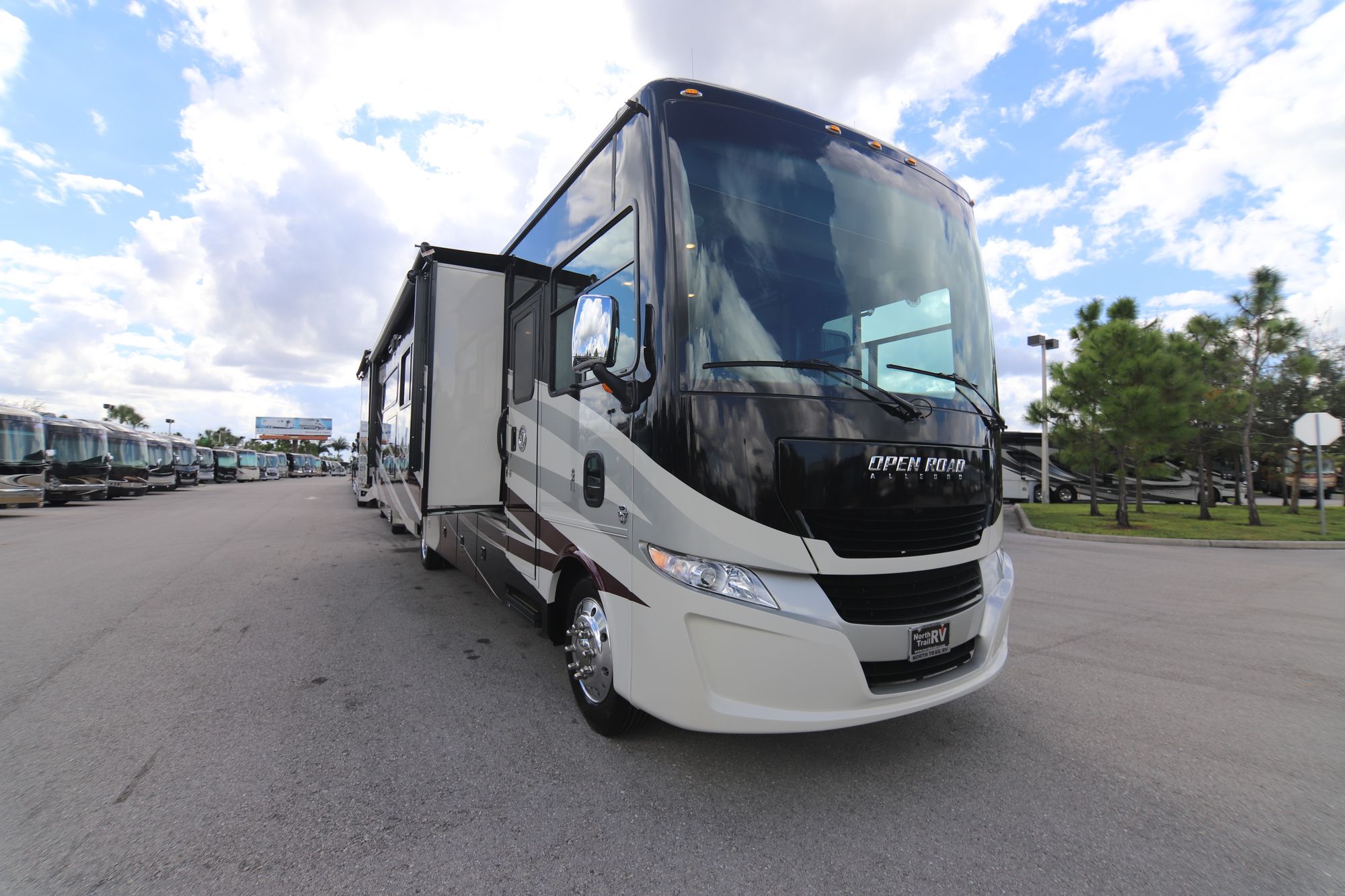 New 2019 Tiffin Motor Homes Allegro 34PA Class A  For Sale