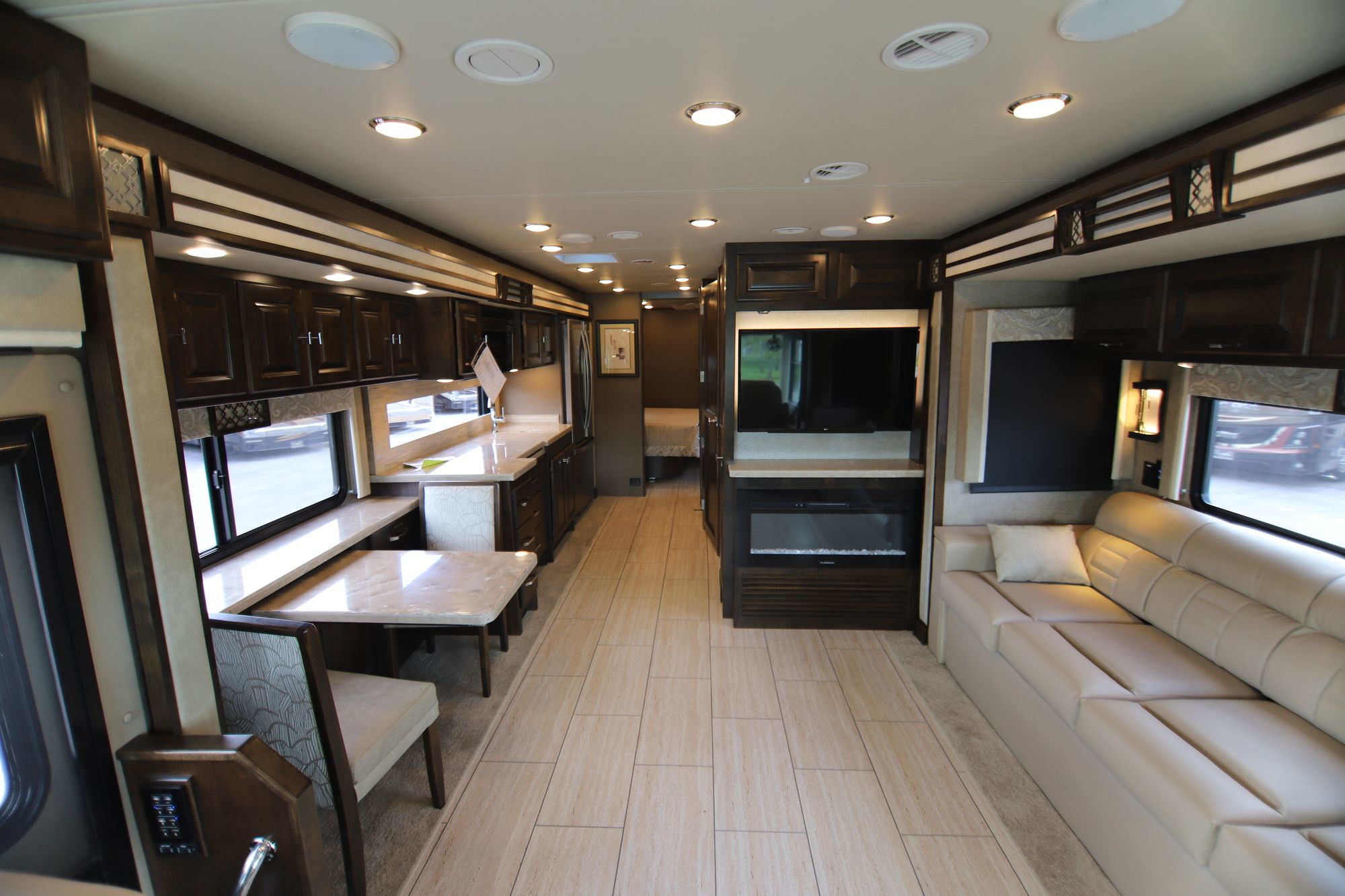 New 2019 Tiffin Motor Homes Allegro 34PA Class A  For Sale