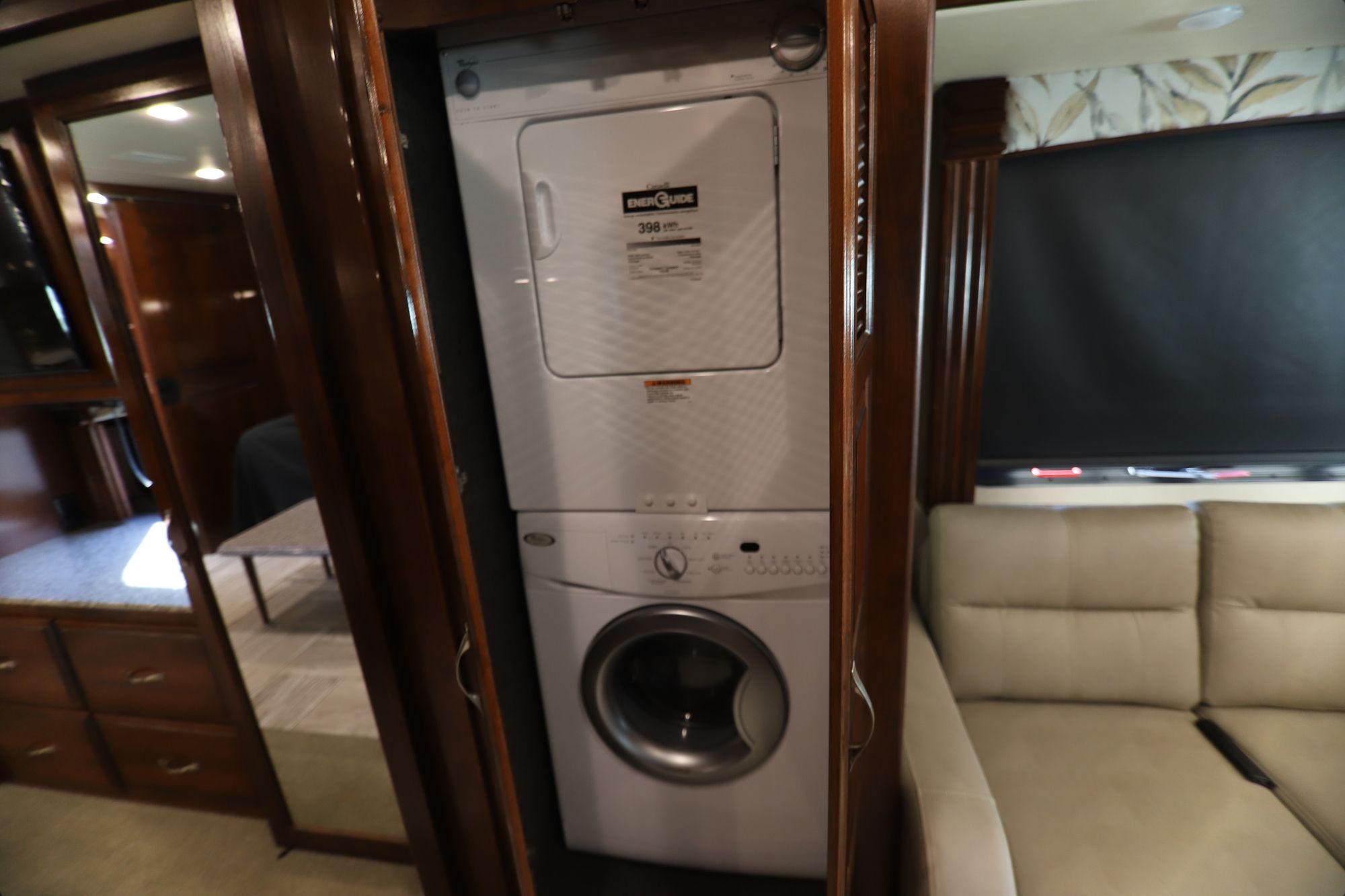 Used 2017 Fleetwood Discovery 38K Class A  For Sale