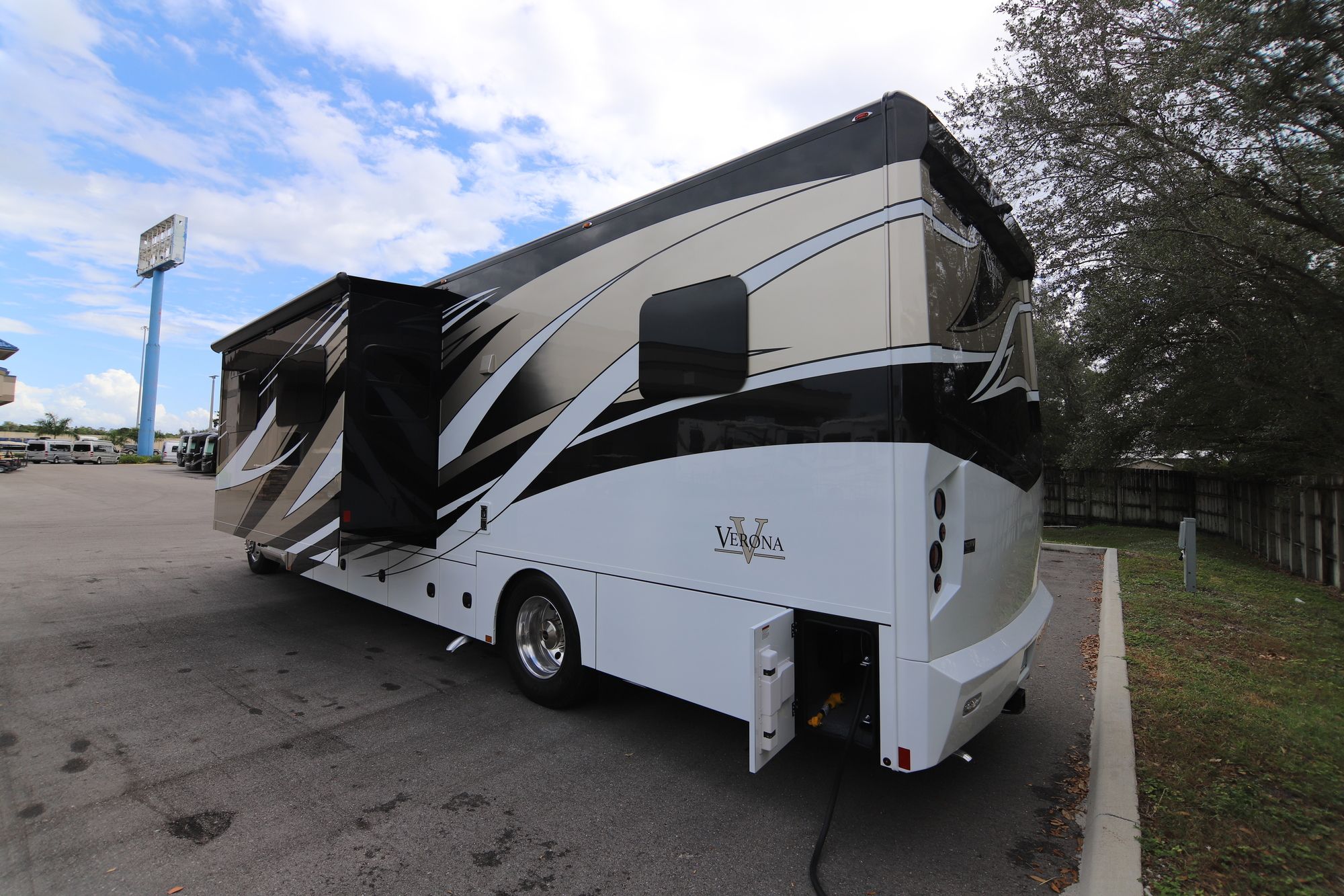 New 2019 Renegade Rv Verona 36VSB Super C  For Sale