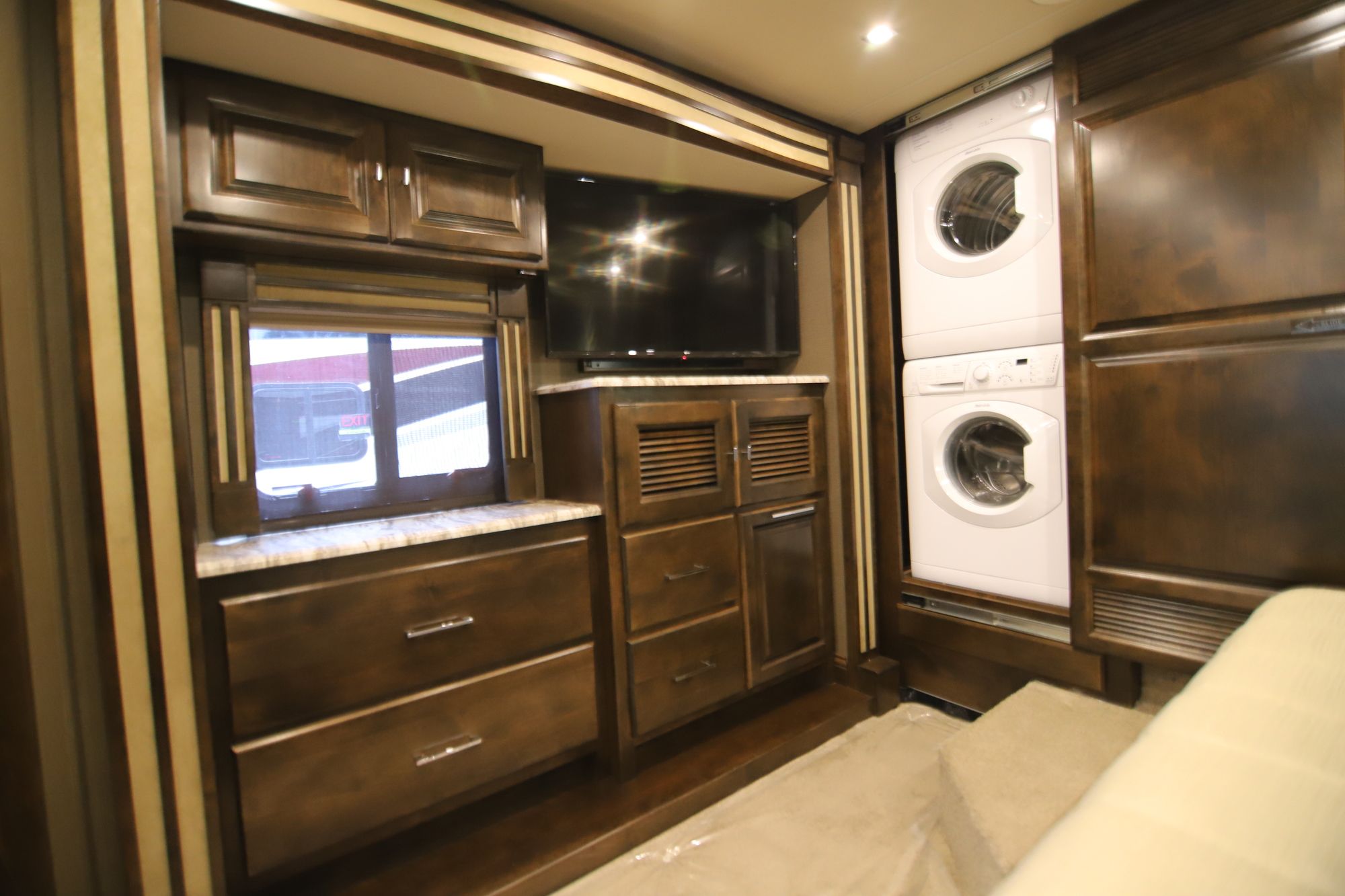 New 2019 Tiffin Motor Homes Allegro Red 33 AA Class A  For Sale