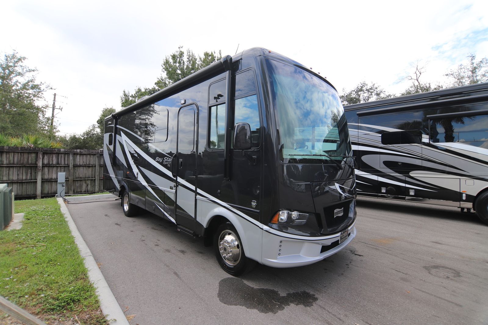 2019 Newmar Bay Star Sport 2813 11729