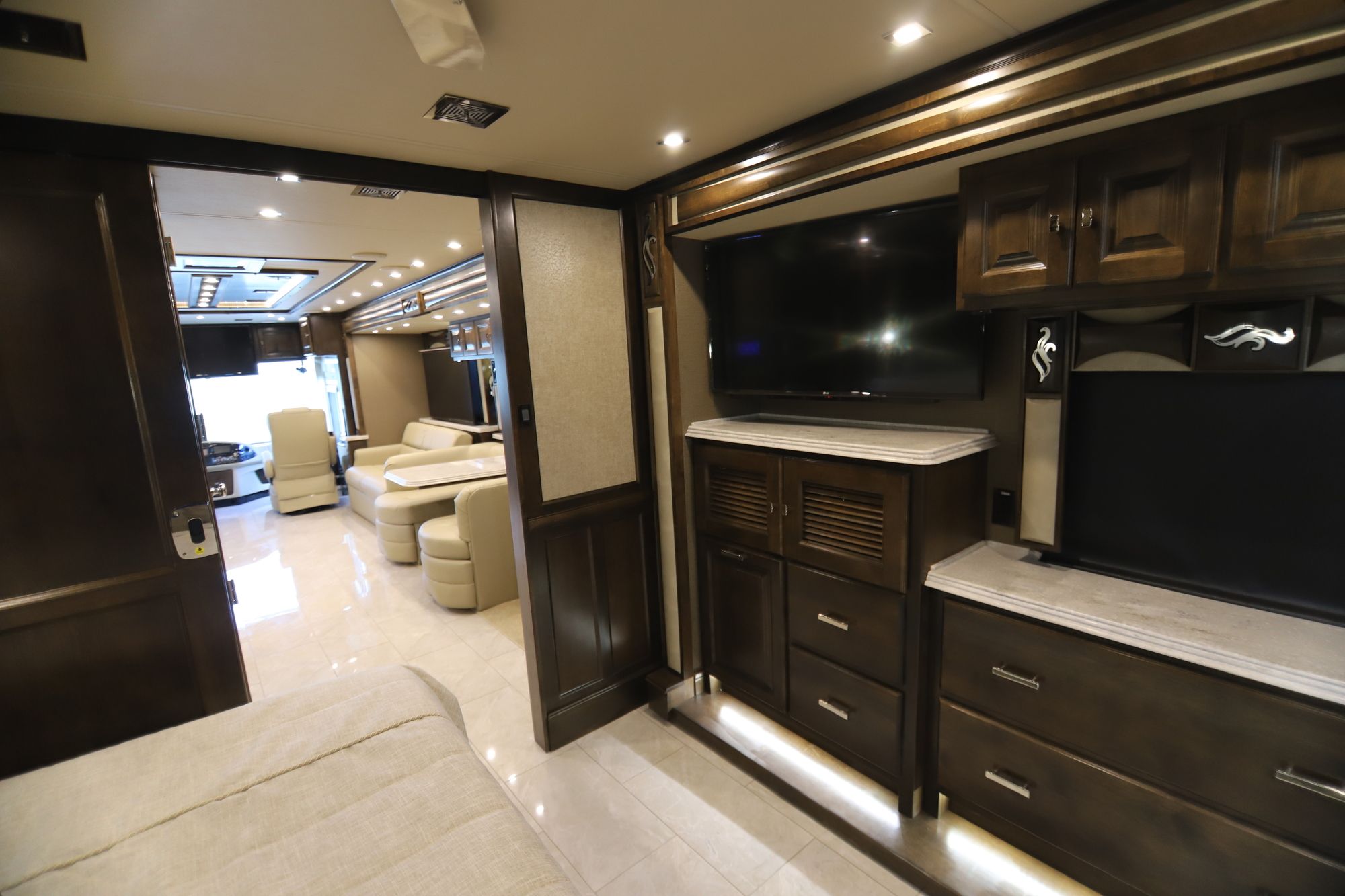New 2019 Tiffin Motor Homes Phaeton 40IH Class A  For Sale