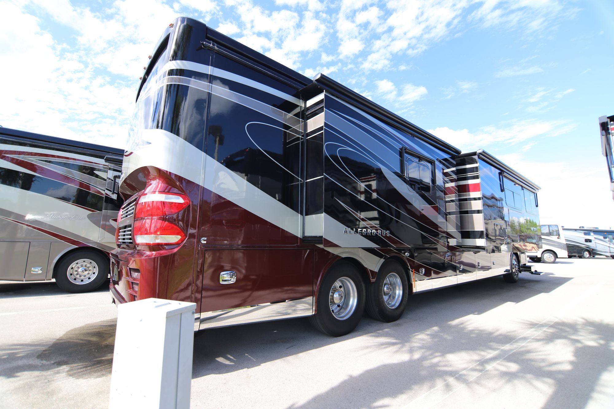 Used 2017 Tiffin Motor Homes Allegro Bus 45OPP Class A  For Sale