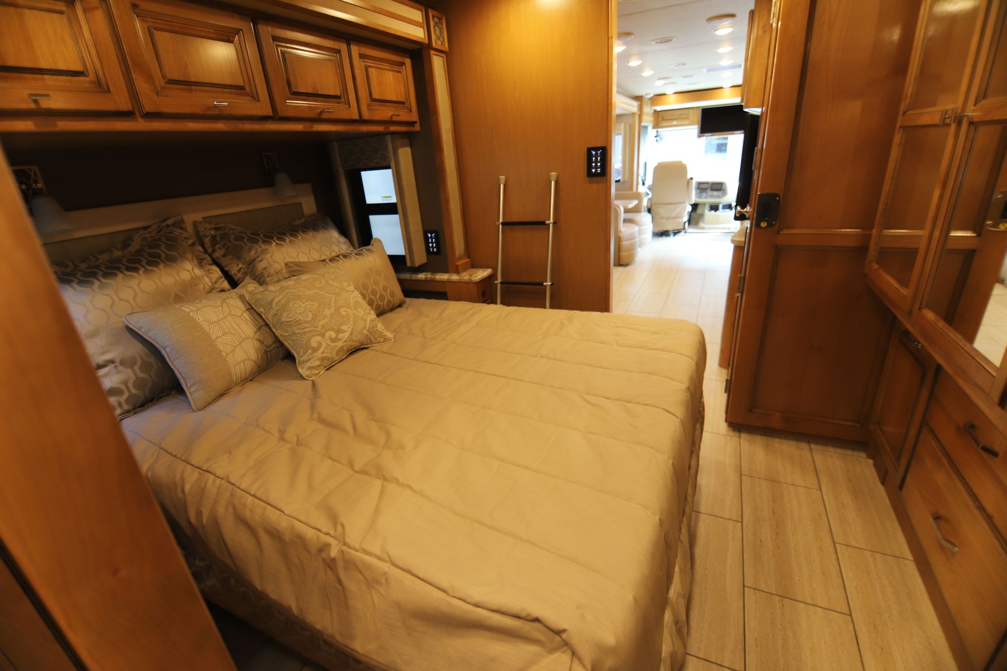 New 2019 Tiffin Motor Homes Allegro 36LA Class A  For Sale