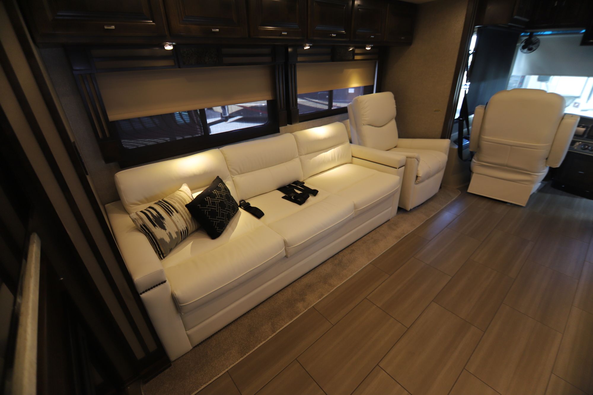 New 2019 Tiffin Motor Homes Allegro Red 33AA Class A  For Sale