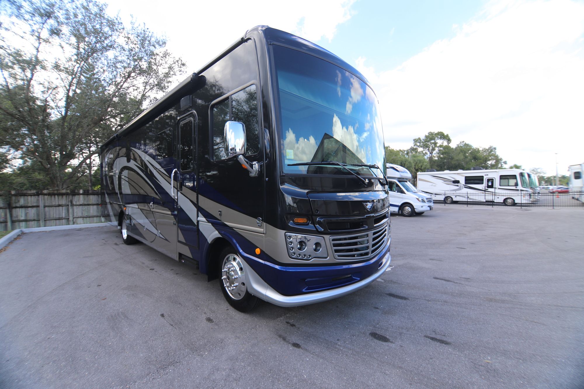 Used 2019 Fleetwood Southwind 35K 35K Class A  For Sale