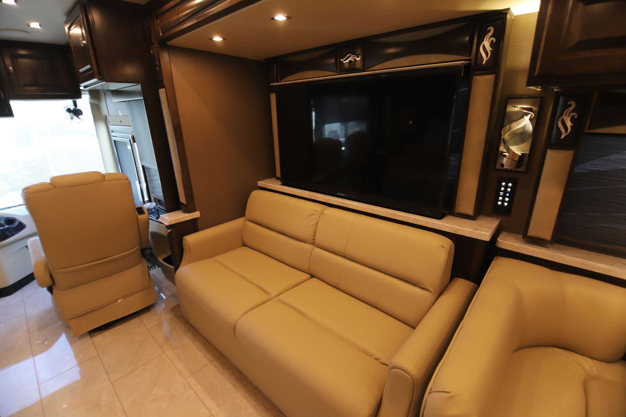 New 2019 Tiffin Motor Homes Phaeton 40IH Class A  For Sale
