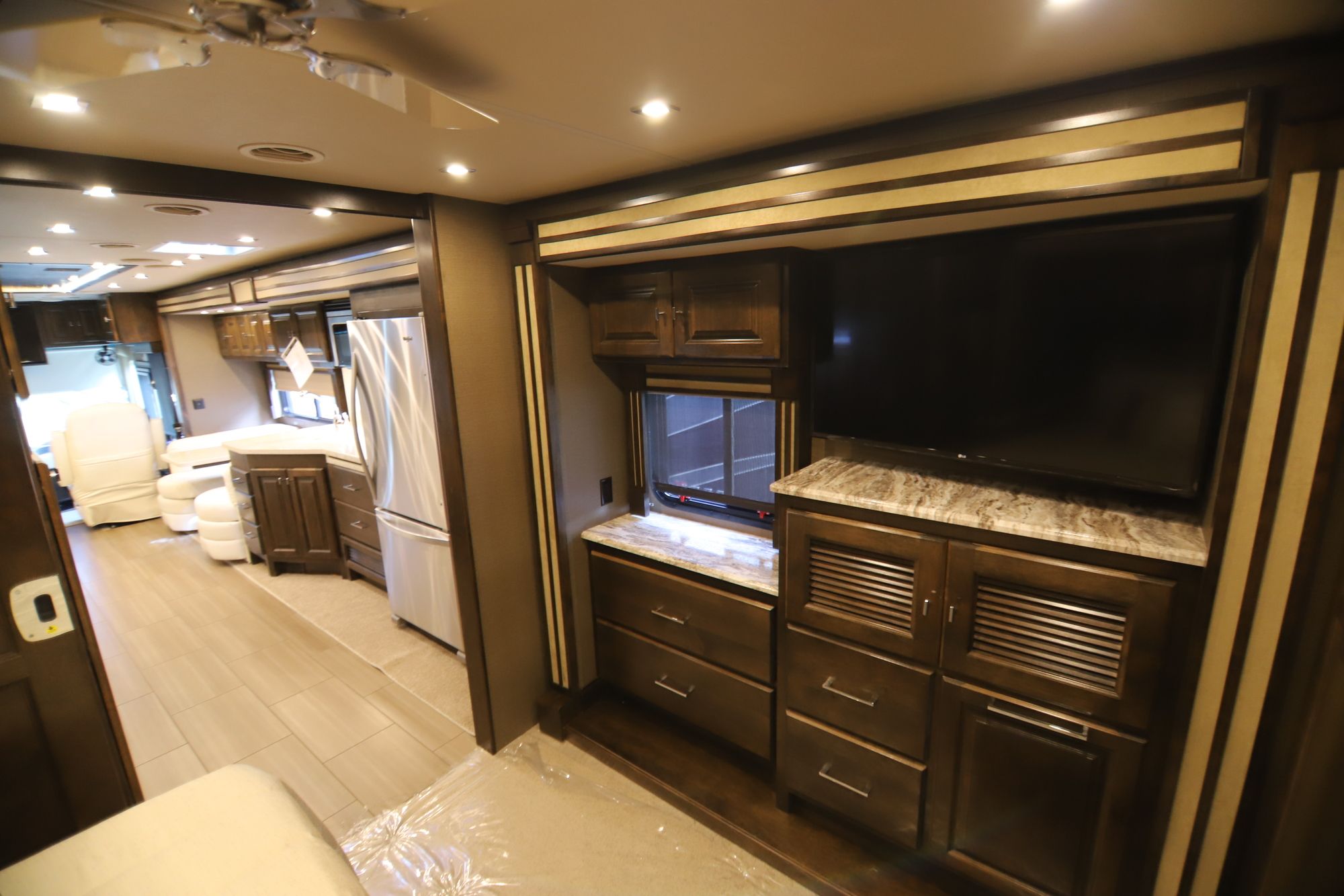 New 2019 Tiffin Motor Homes Allegro Red 33AA Class A  For Sale