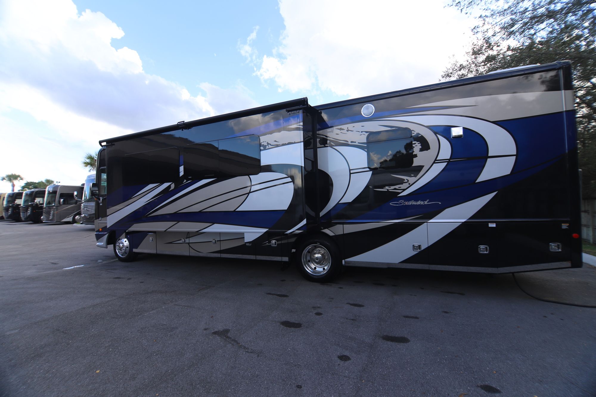 Used 2019 Fleetwood Southwind 35K 35K Class A  For Sale