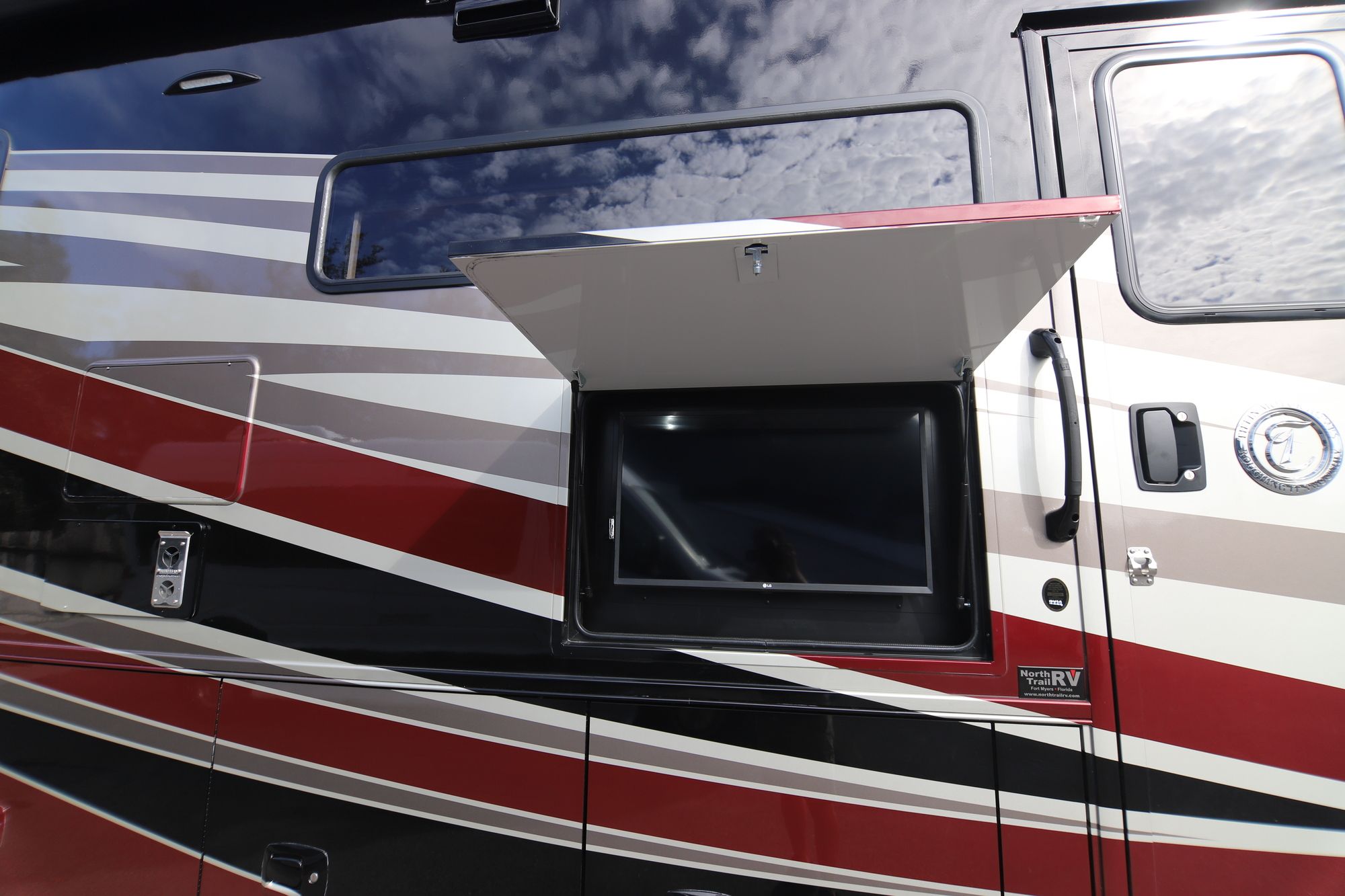 New 2019 Tiffin Motor Homes Allegro 36LA Class A  For Sale