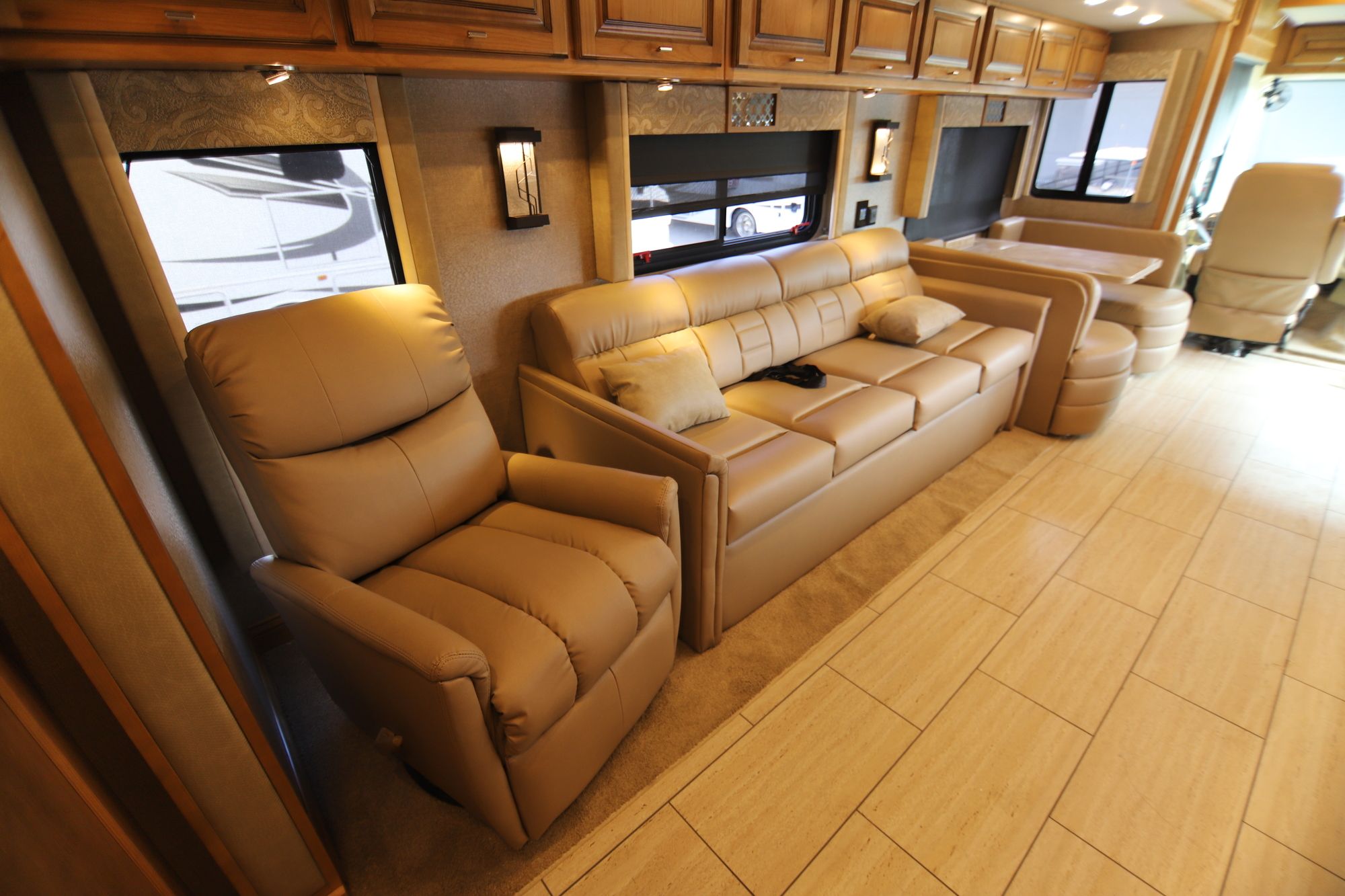 New 2019 Tiffin Motor Homes Allegro 36LA Class A  For Sale