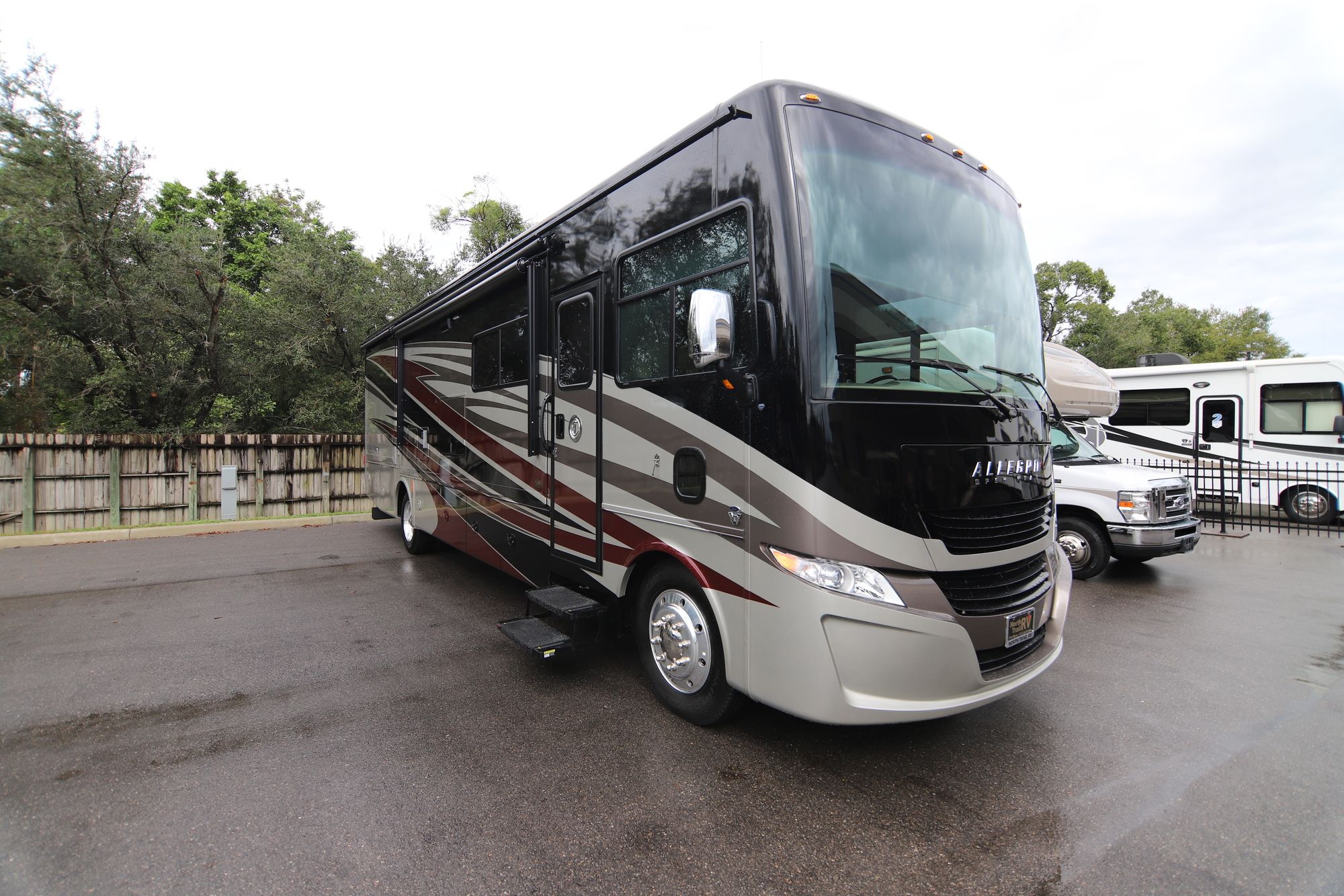 Used 2017 Tiffin Motor Homes Allegro 34PA Class A  For Sale