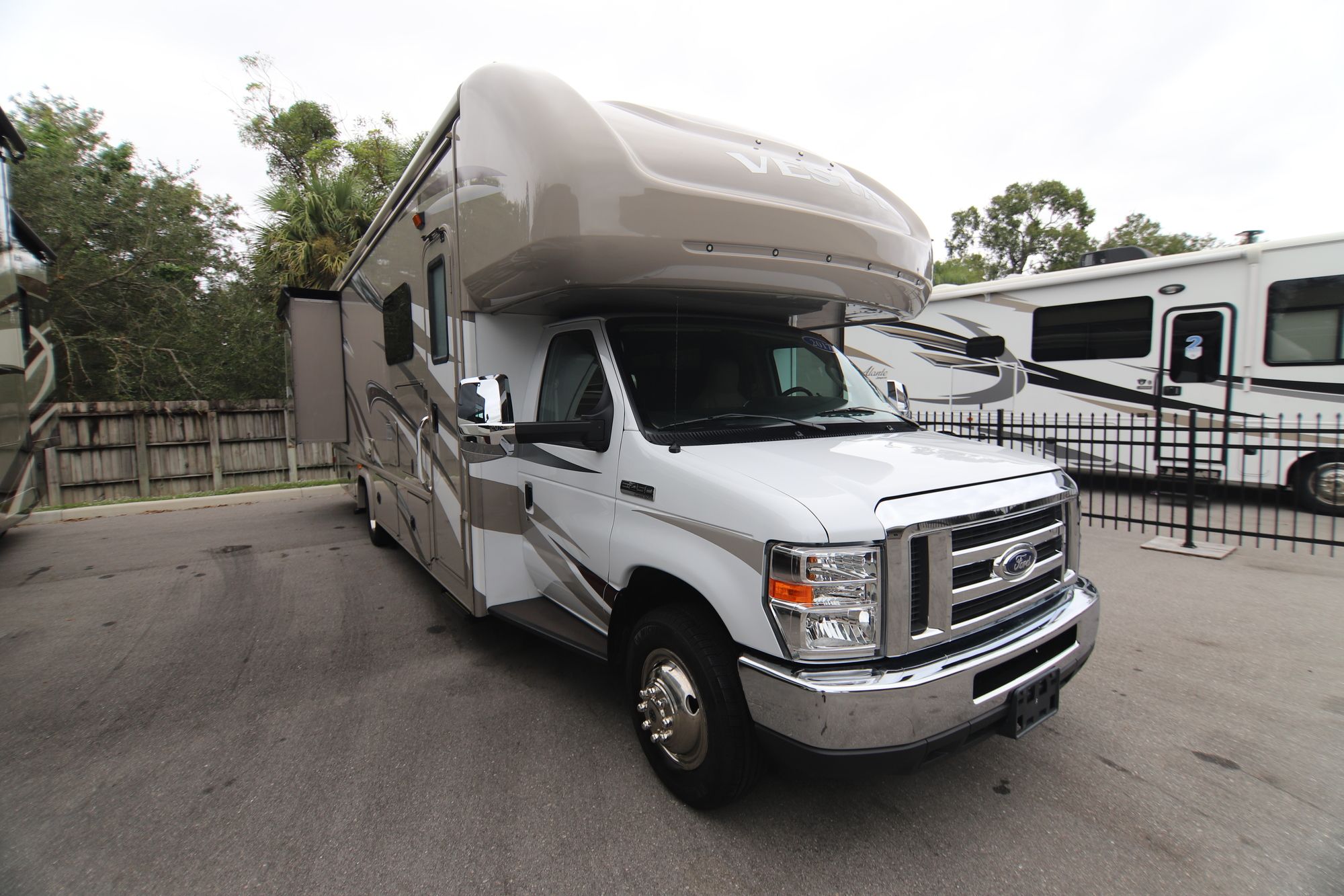 Used 2017 Holiday Rambler Vesta 31U Class C  For Sale