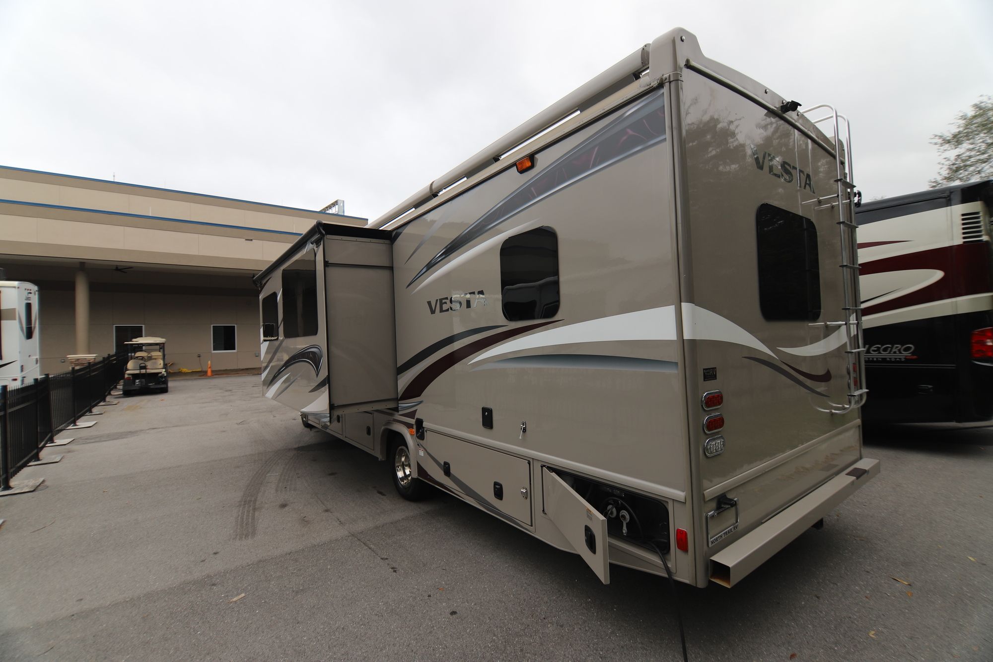 Used 2017 Holiday Rambler Vesta 31U Class C  For Sale