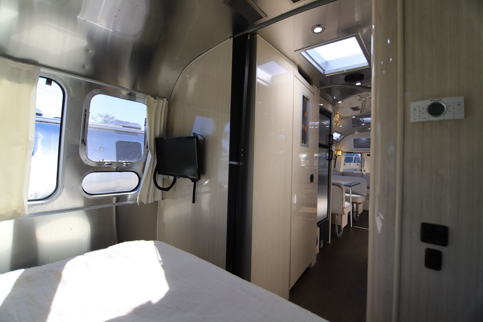 Used 2015 Airstream Intl Serenity M-30 Travel Trailer  For Sale