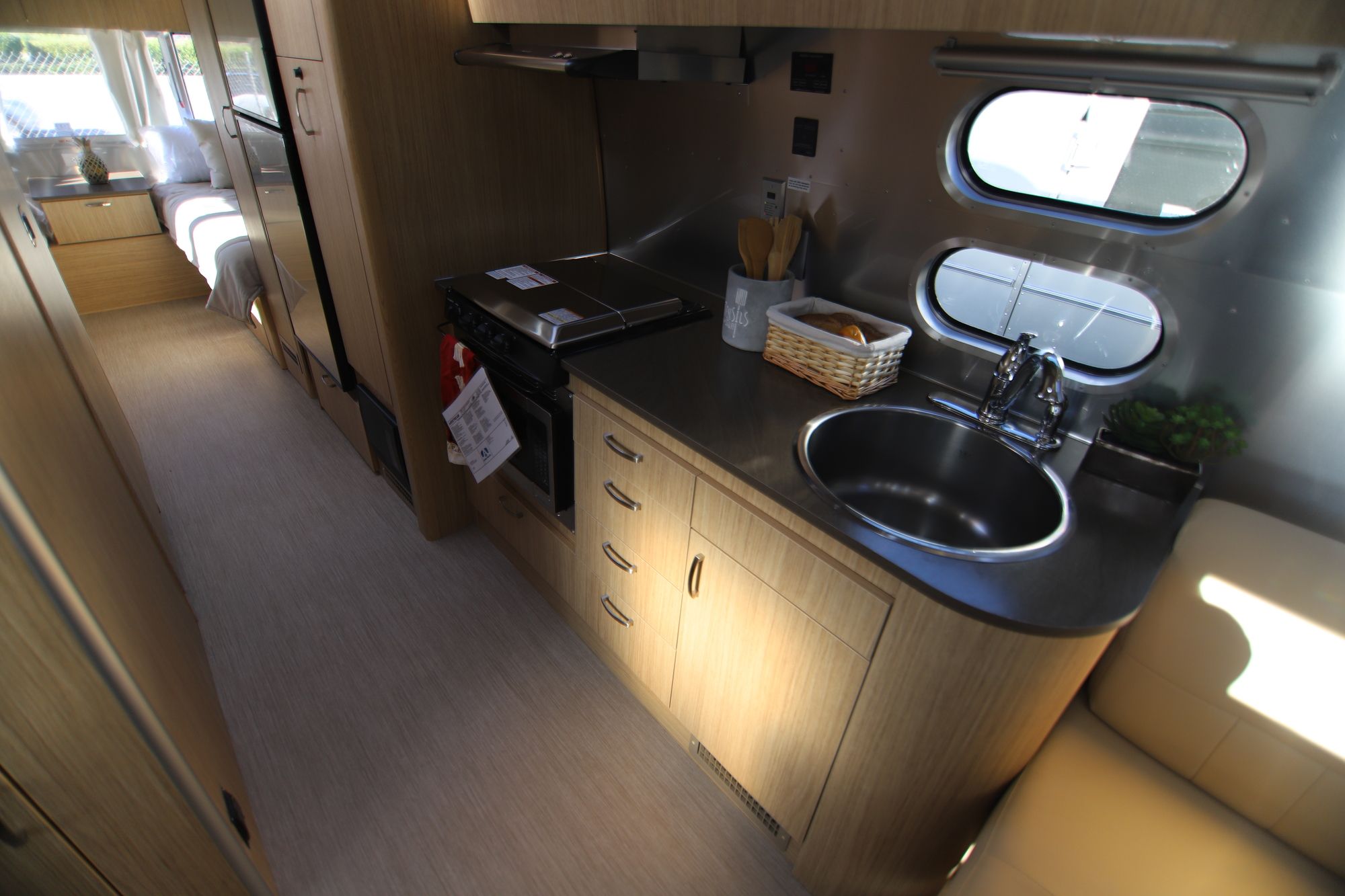 New 2019 Airstream Flying Cloud 26RB Travel Trailer  For Sale