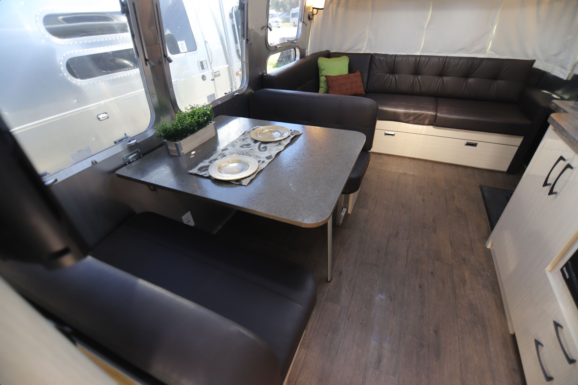 New 2019 Airstream Intl Serenity 30RB Travel Trailer  For Sale