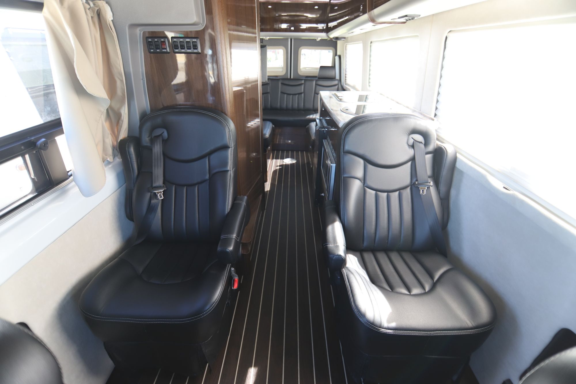 Used 2015 Airstream Interstate LOUNGE Class B  For Sale