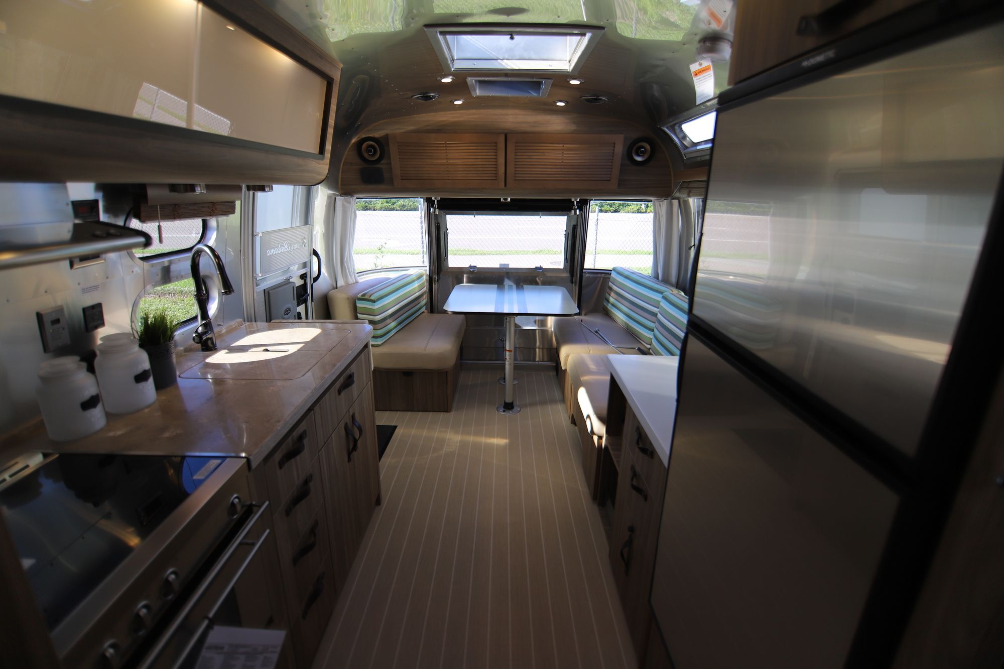 New 2019 Airstream Tommy Bahama 27FB Travel Trailer  For Sale