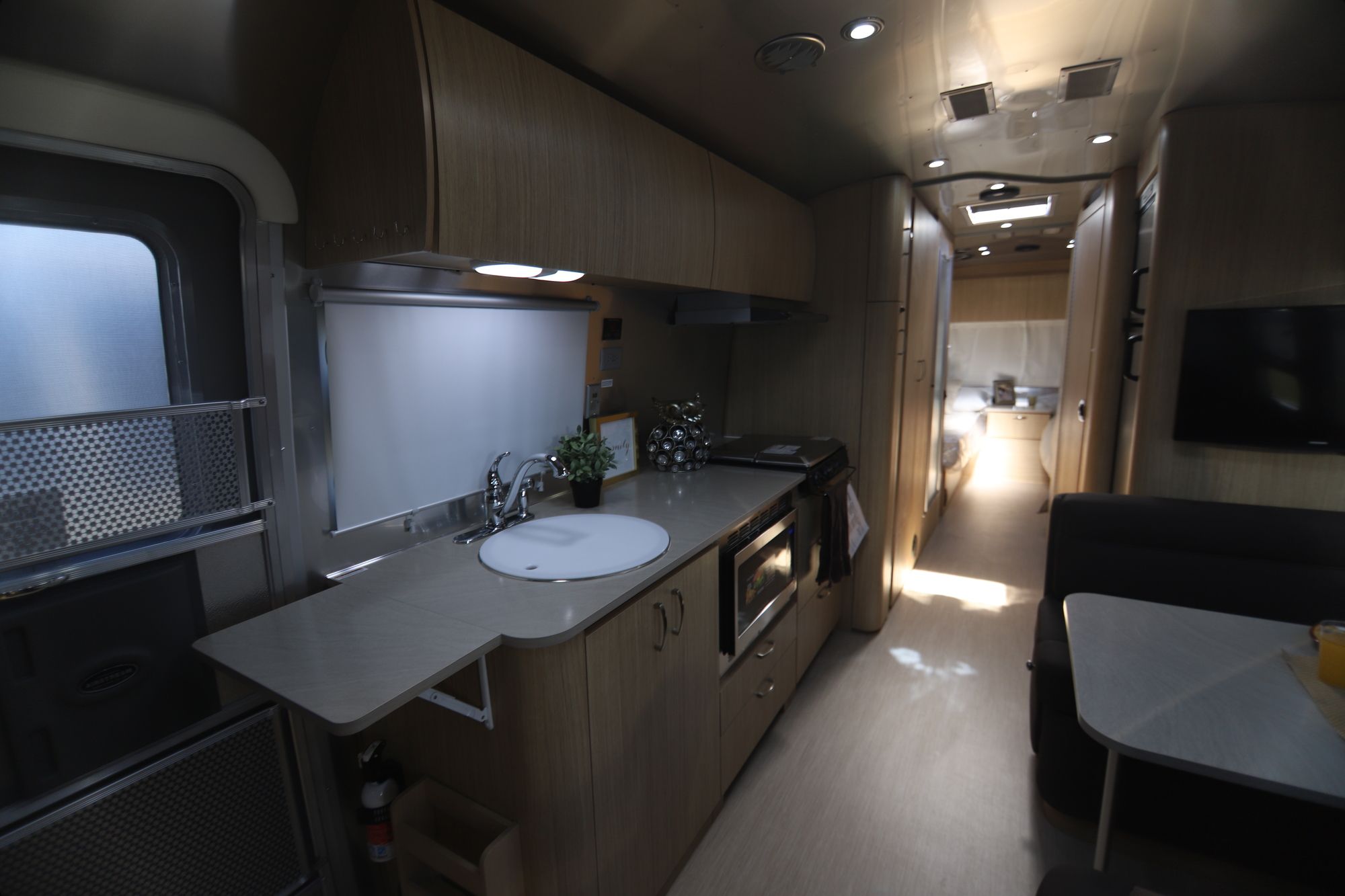 New 2019 Airstream Flying Cloud 30RB Travel Trailer  For Sale